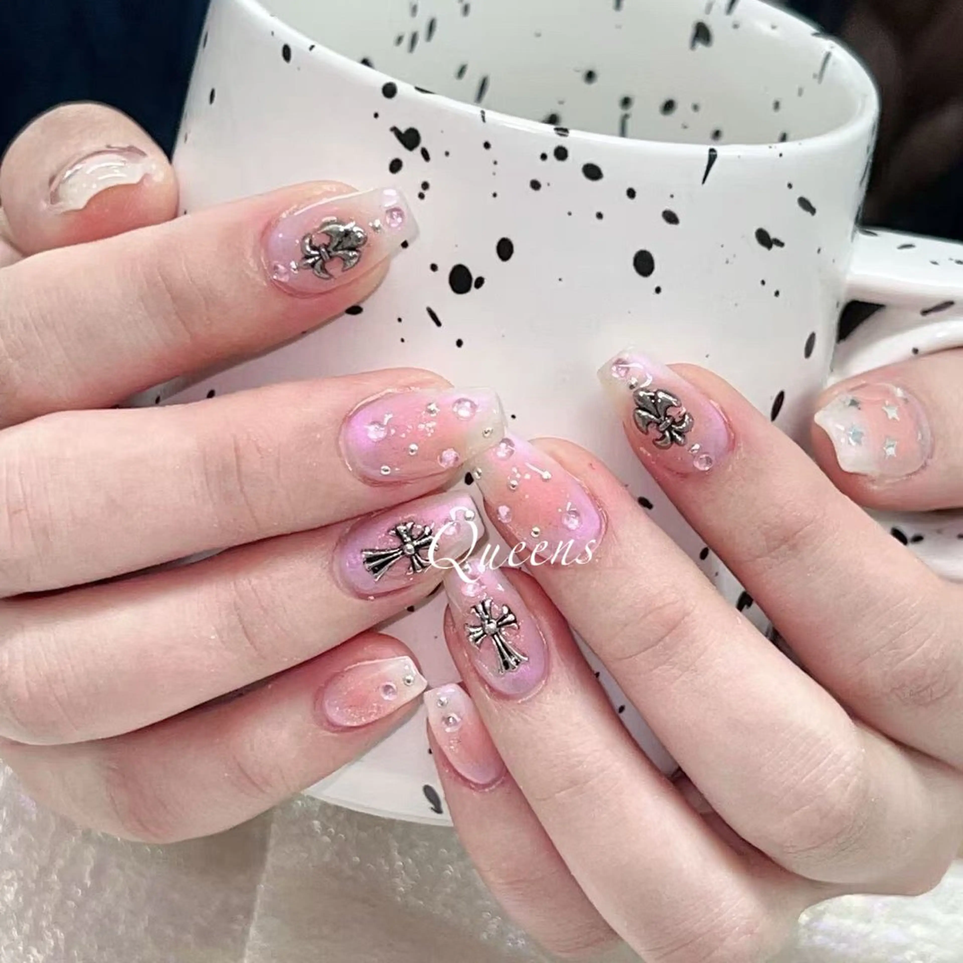 ネイル ハンドネイル Queens ゲンのネイルデザイン