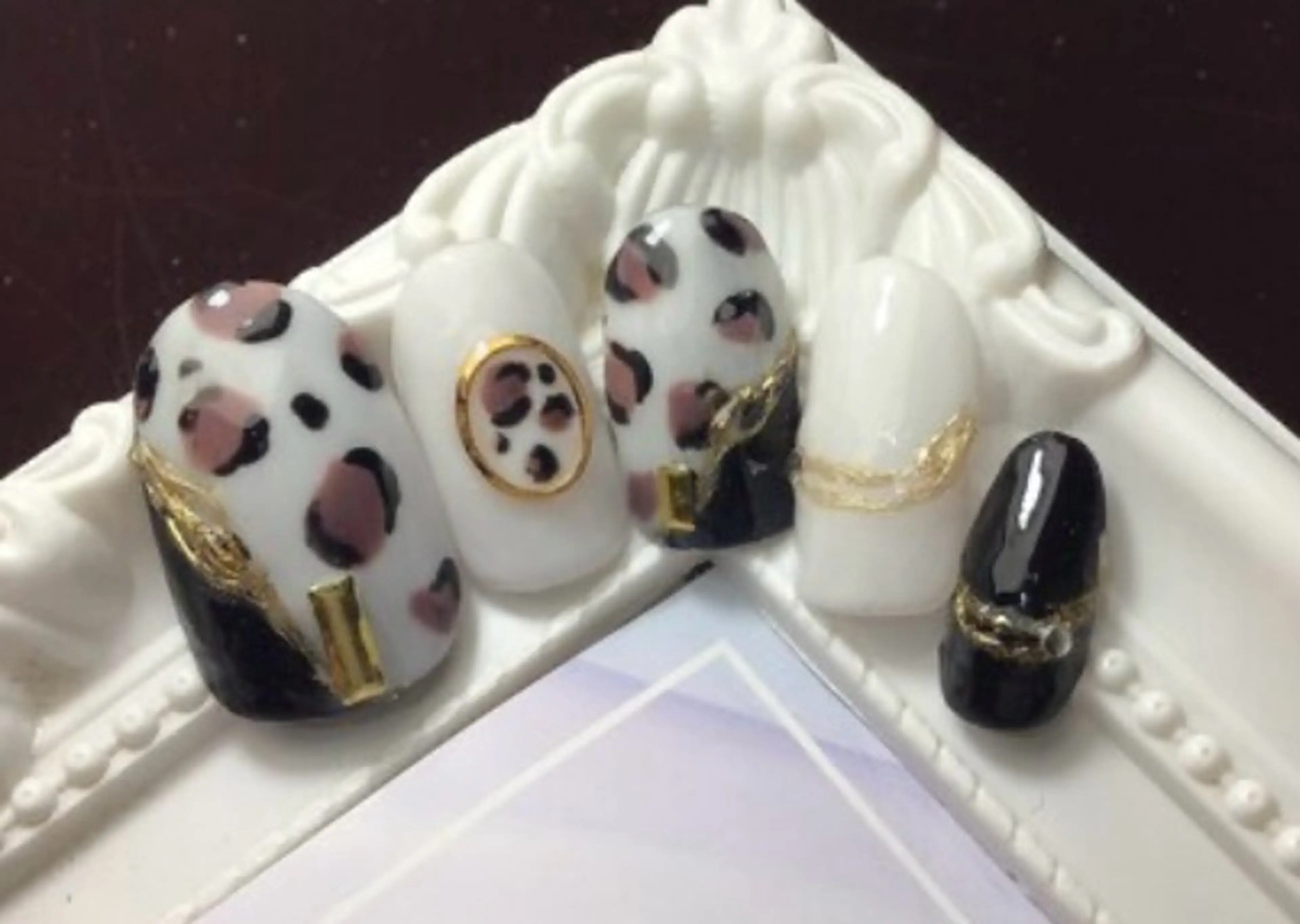 ネイル Nest 岩崎のネイルデザイン