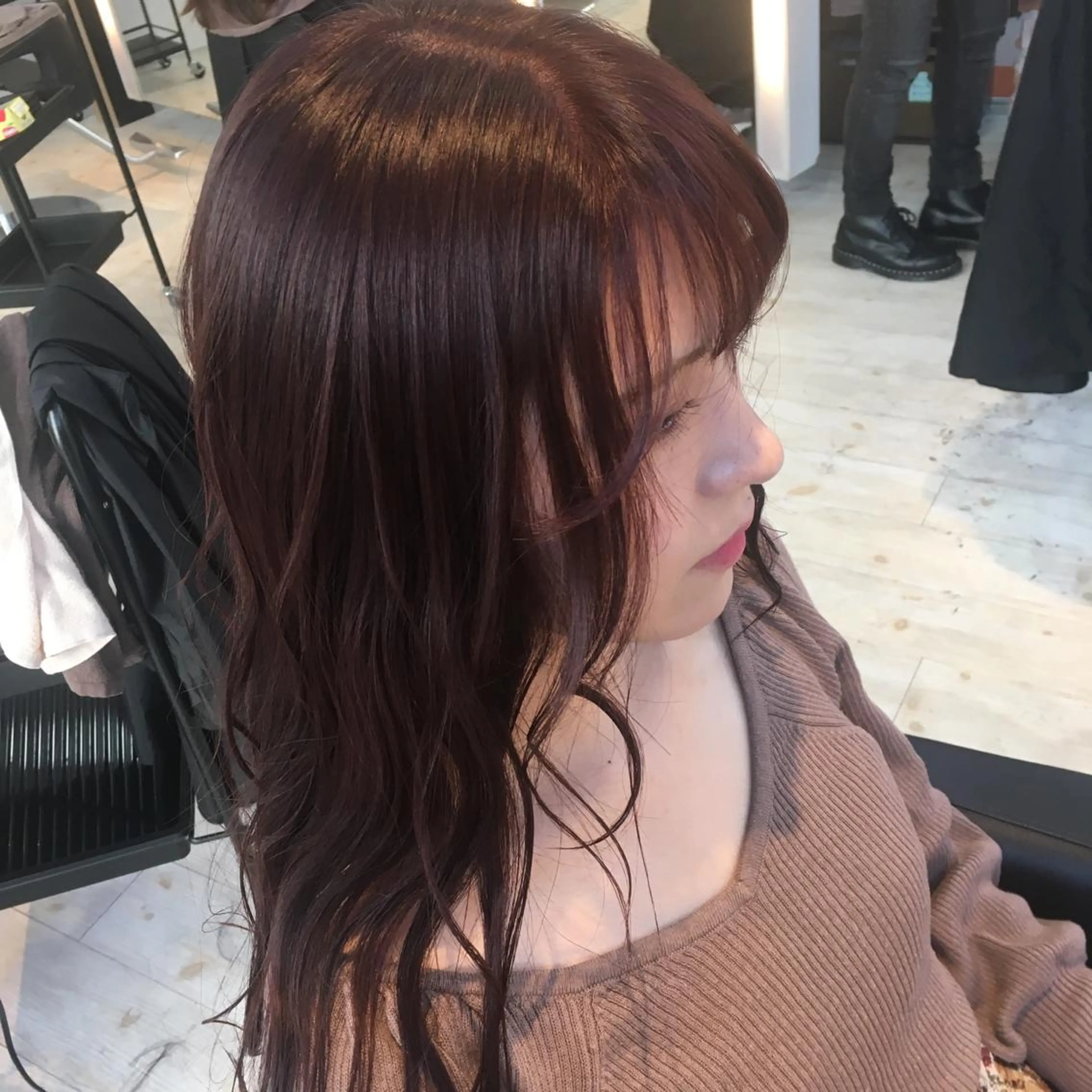 ロング カラー ベージュカラー 透明感カラー イルミナカラー ピンクカラー ピンクベージュ Minori【ミノリ】所属・井手 孔介のヘアスタイル