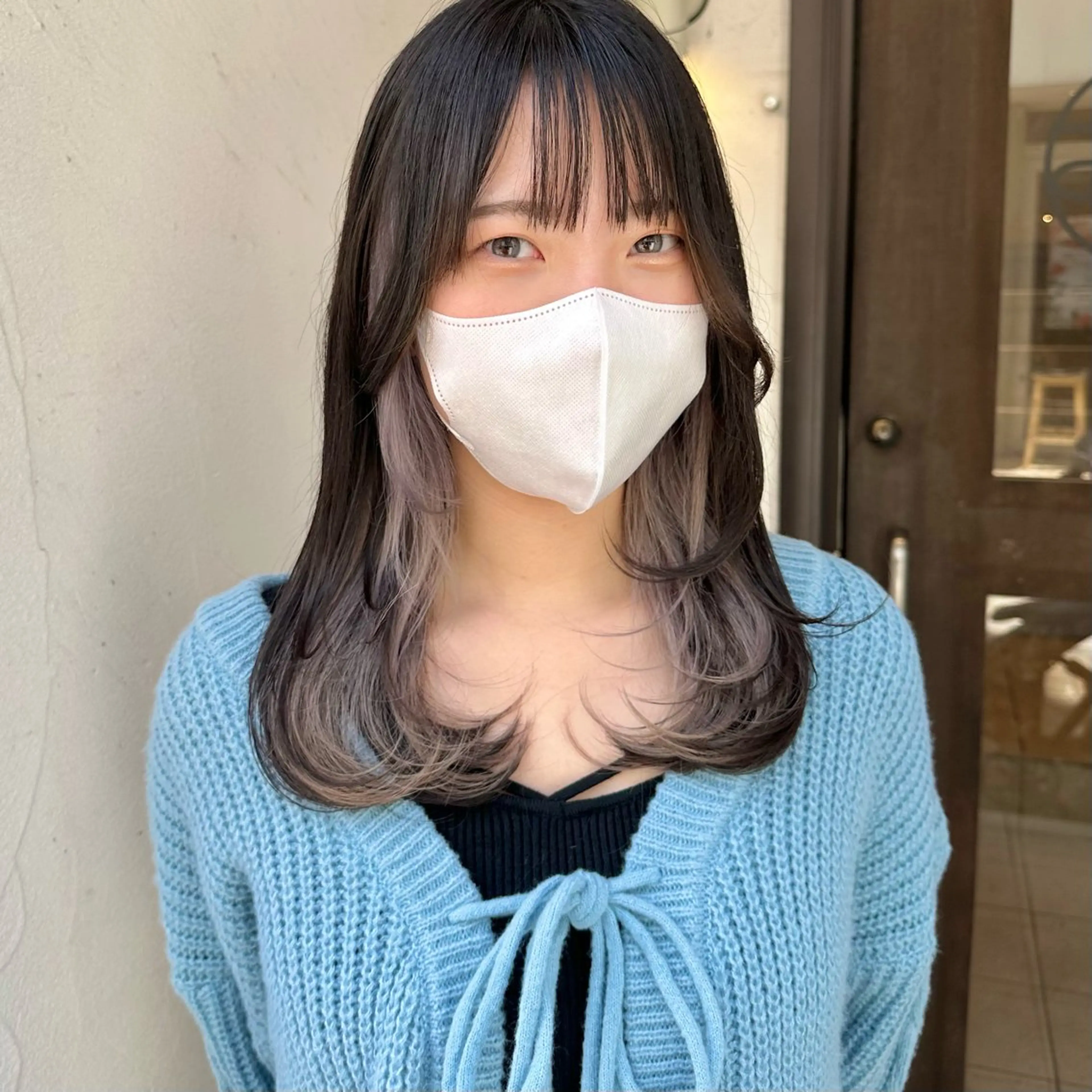 セミロング カラー ベージュカラー ブリーチ ケアブリーチ インナーカラー シルバー カット ヘアカラー トリートメント インナーカラー/レイ ヤーカット♡/マキシのヘアスタイル