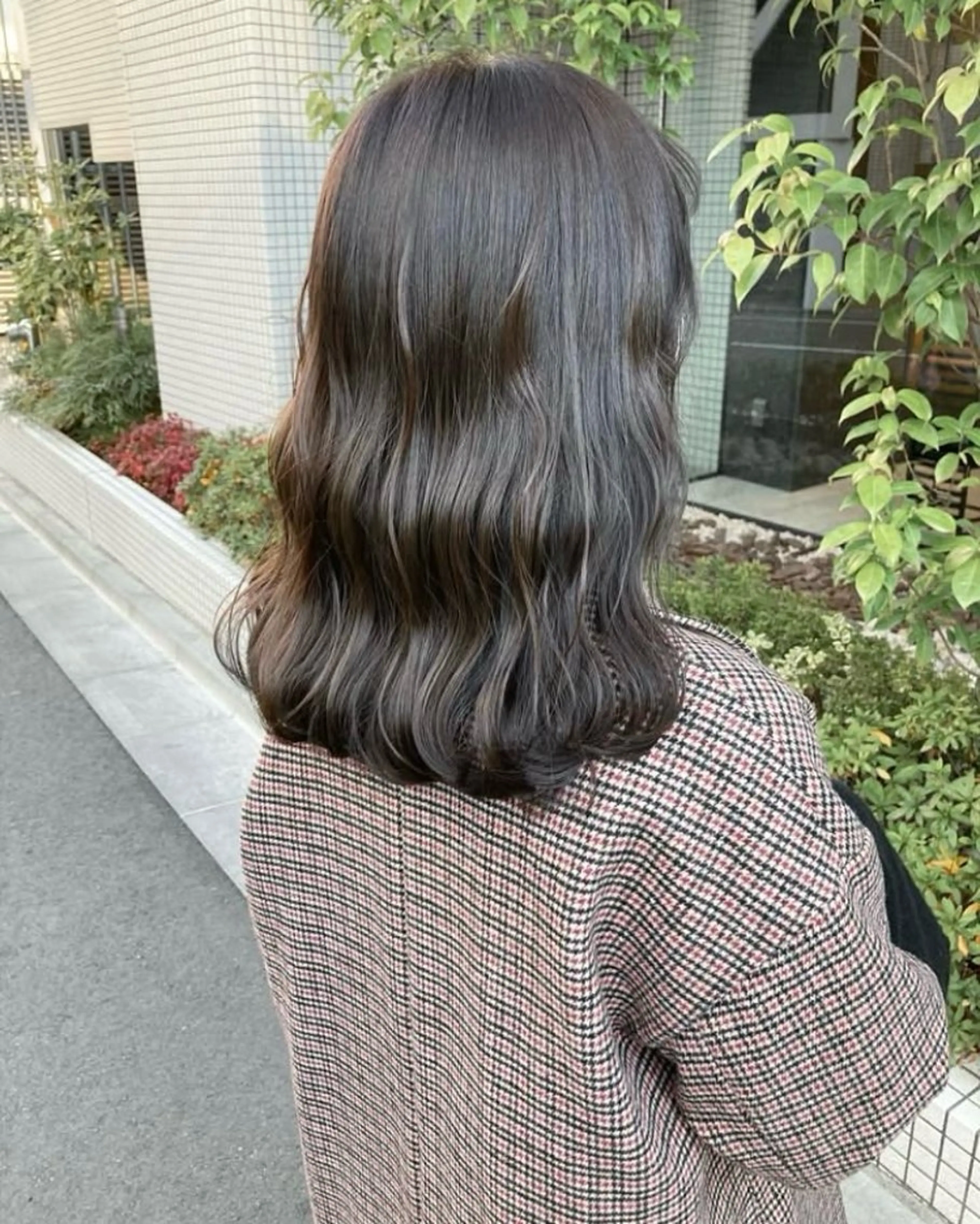 ミディアム ✨色持ちの良い艶 カラー✨蟹江真世のヘアスタイル