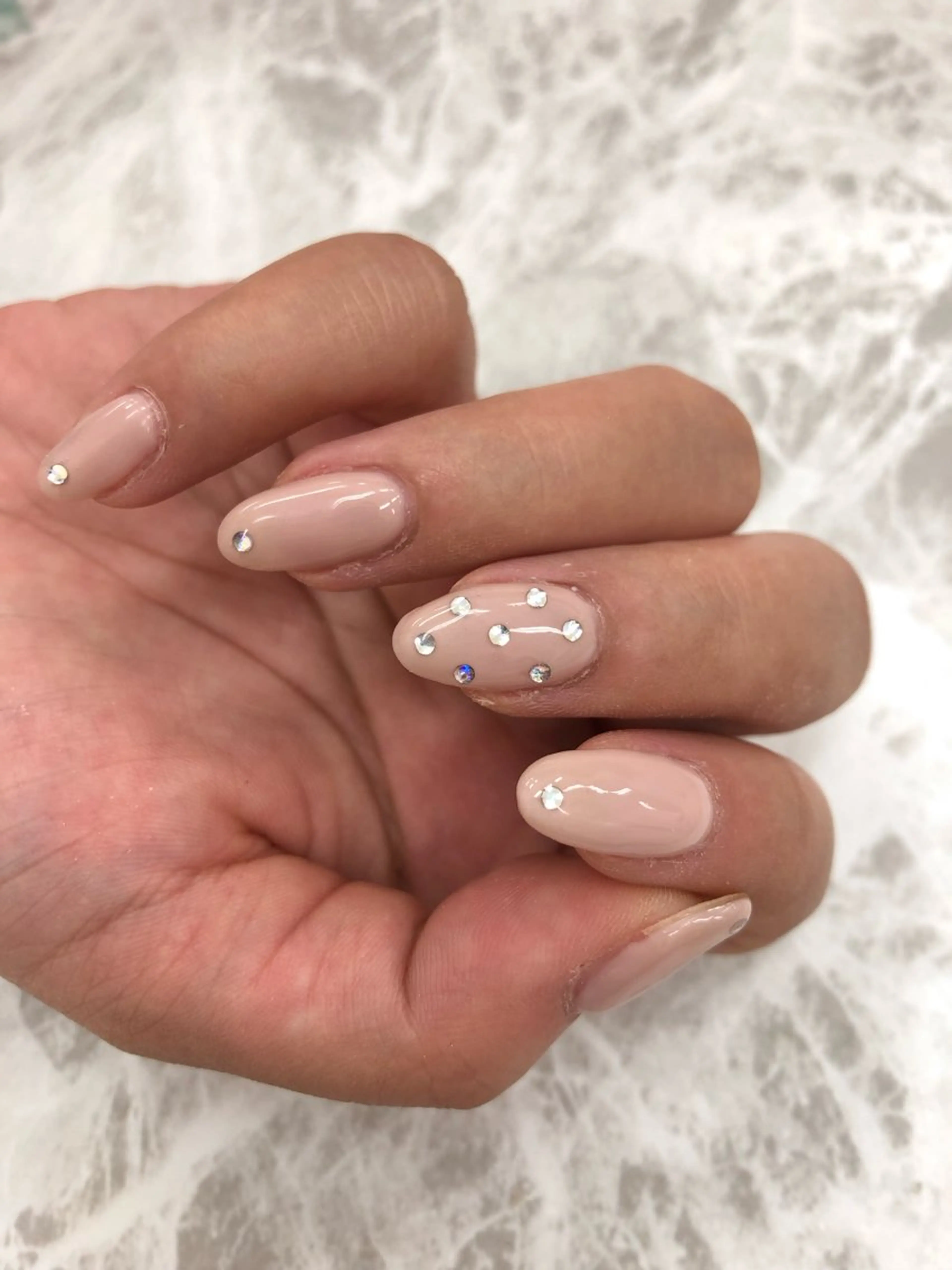 ネイル シンプルネイル ストーンネイル 🌺Bianca立川 HAGA🌺のネイルデザイン