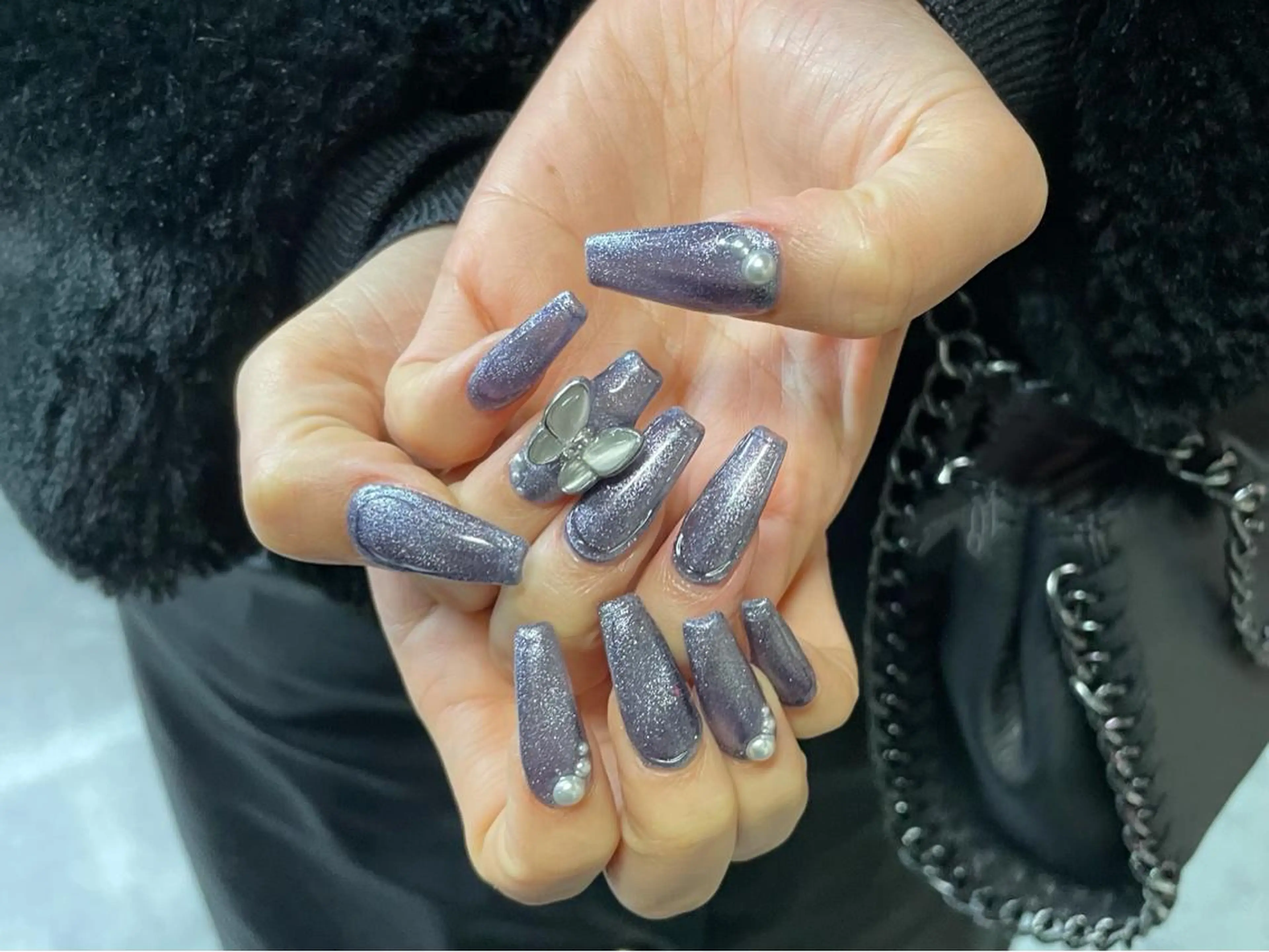 ネイル nailstudio eviz新宿店のネイルデザイン