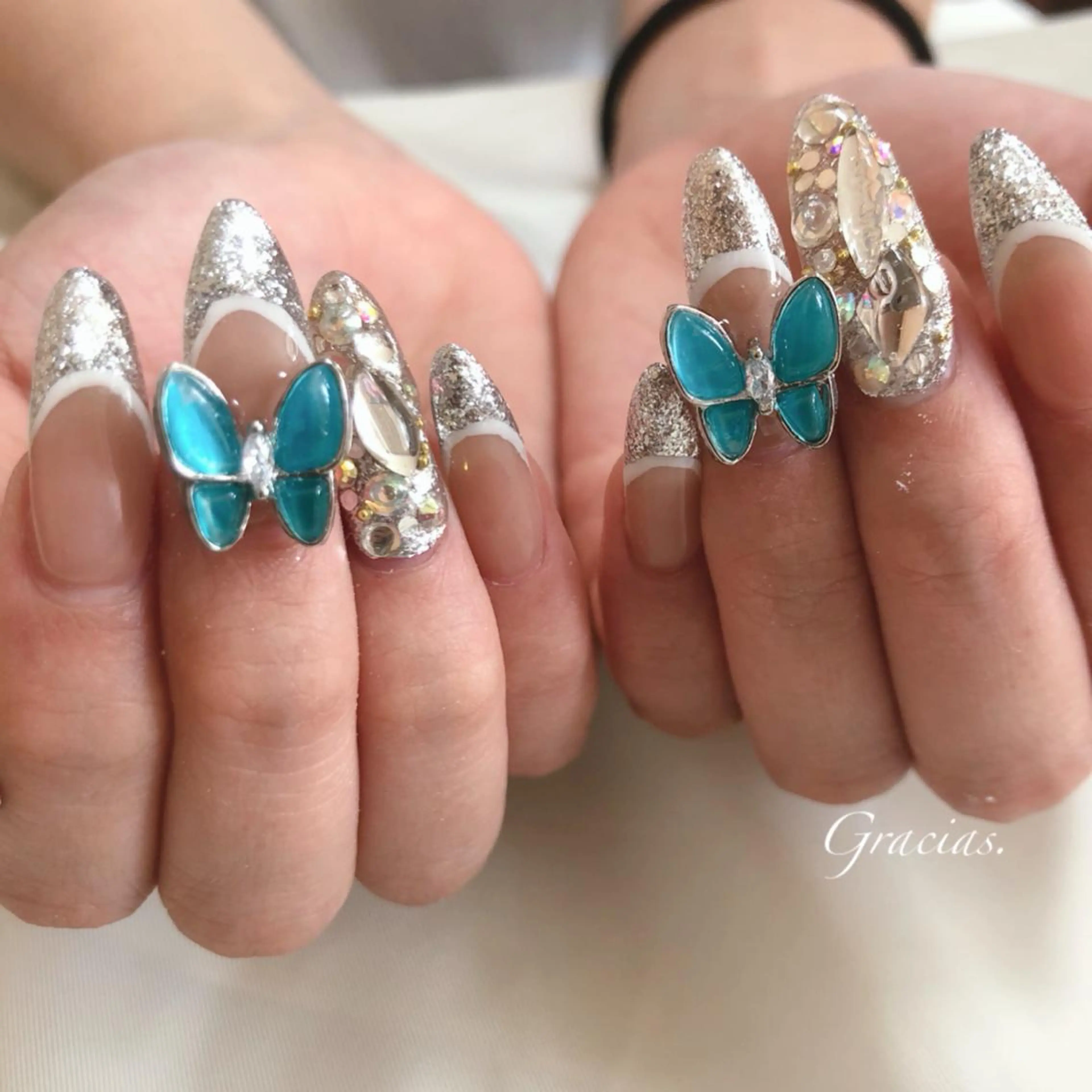 ネイル Gracias. rieのネイルデザイン