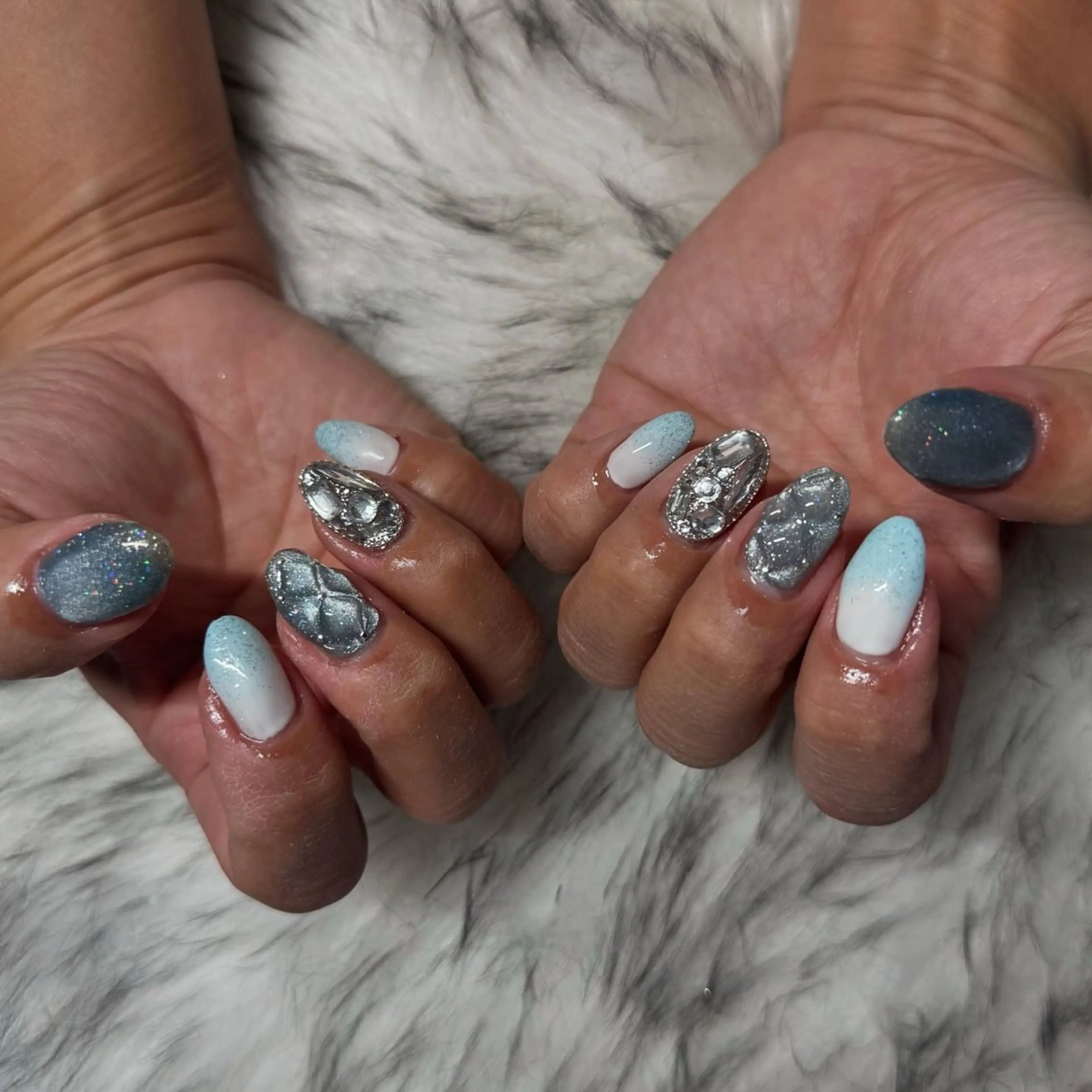 セミロング ハンドネイル mao .のネイルデザイン