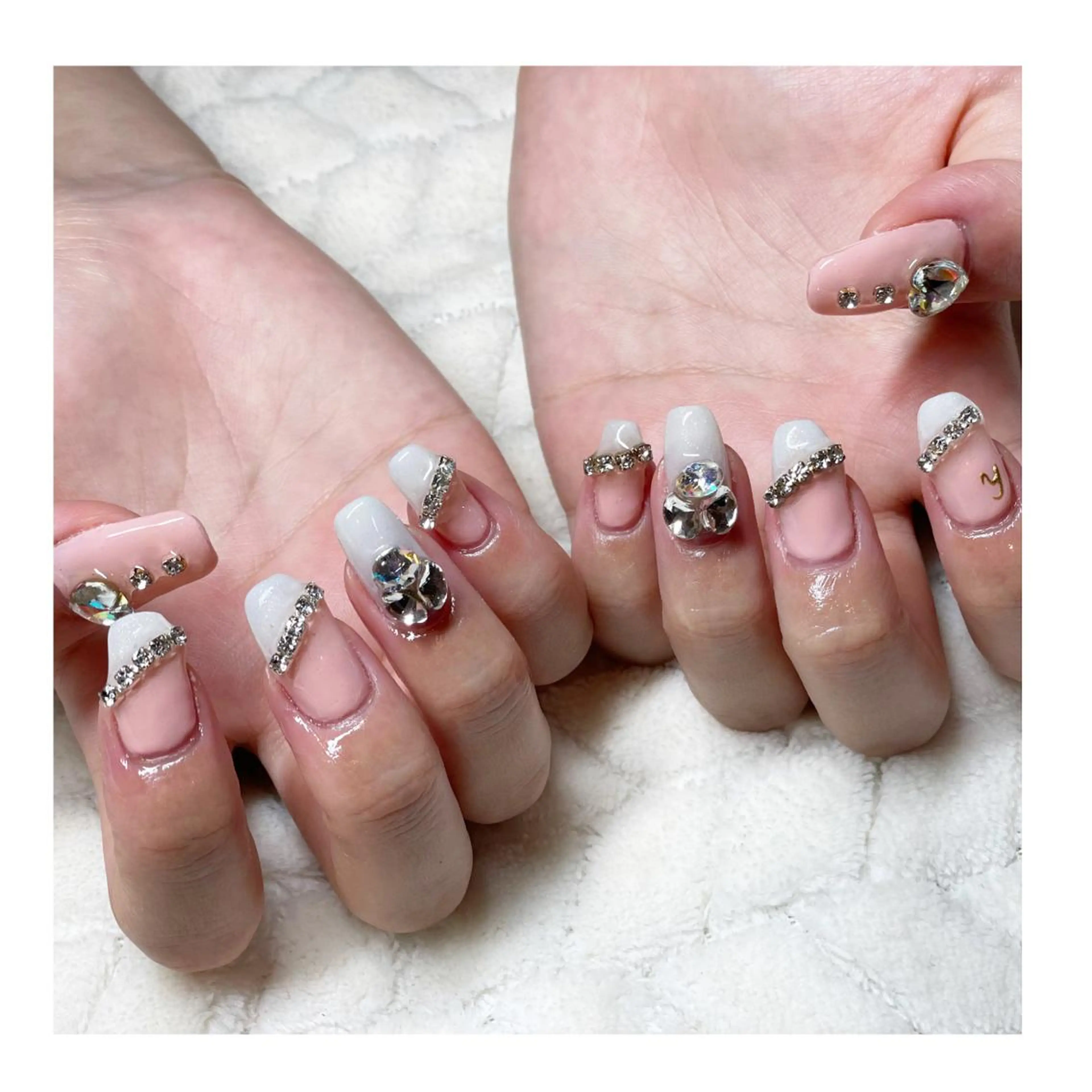 ネイル アートネイル フレンチネイル ジェルネイル ハート キラキラネイル ハンドネイル LaLa Peach 福岡のマツエク・マツパデザイン