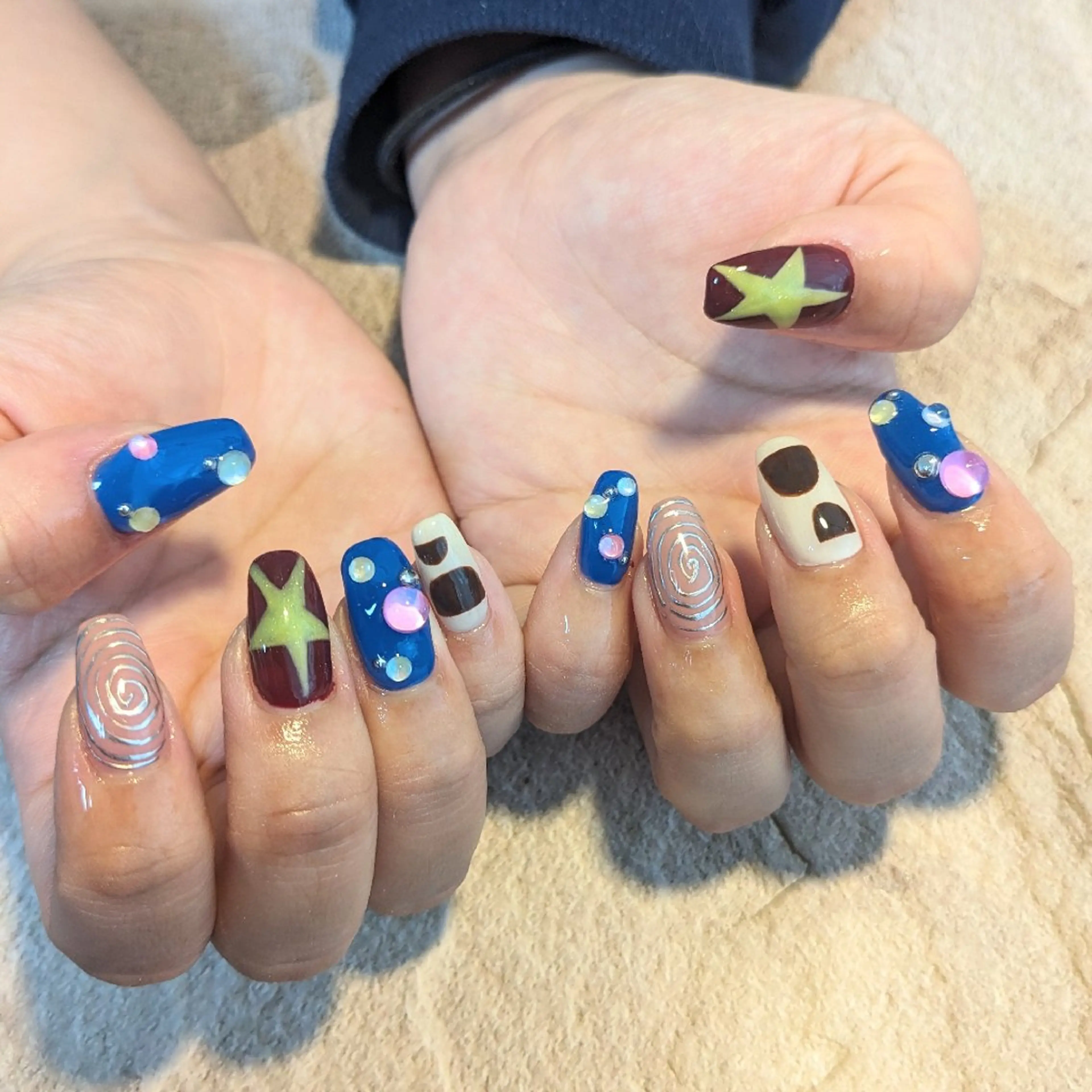 ネイル ｱｲﾗｯｼｭ ﾈｲﾙ ｻﾛﾝ つけるのマツエク・マツパデザイン