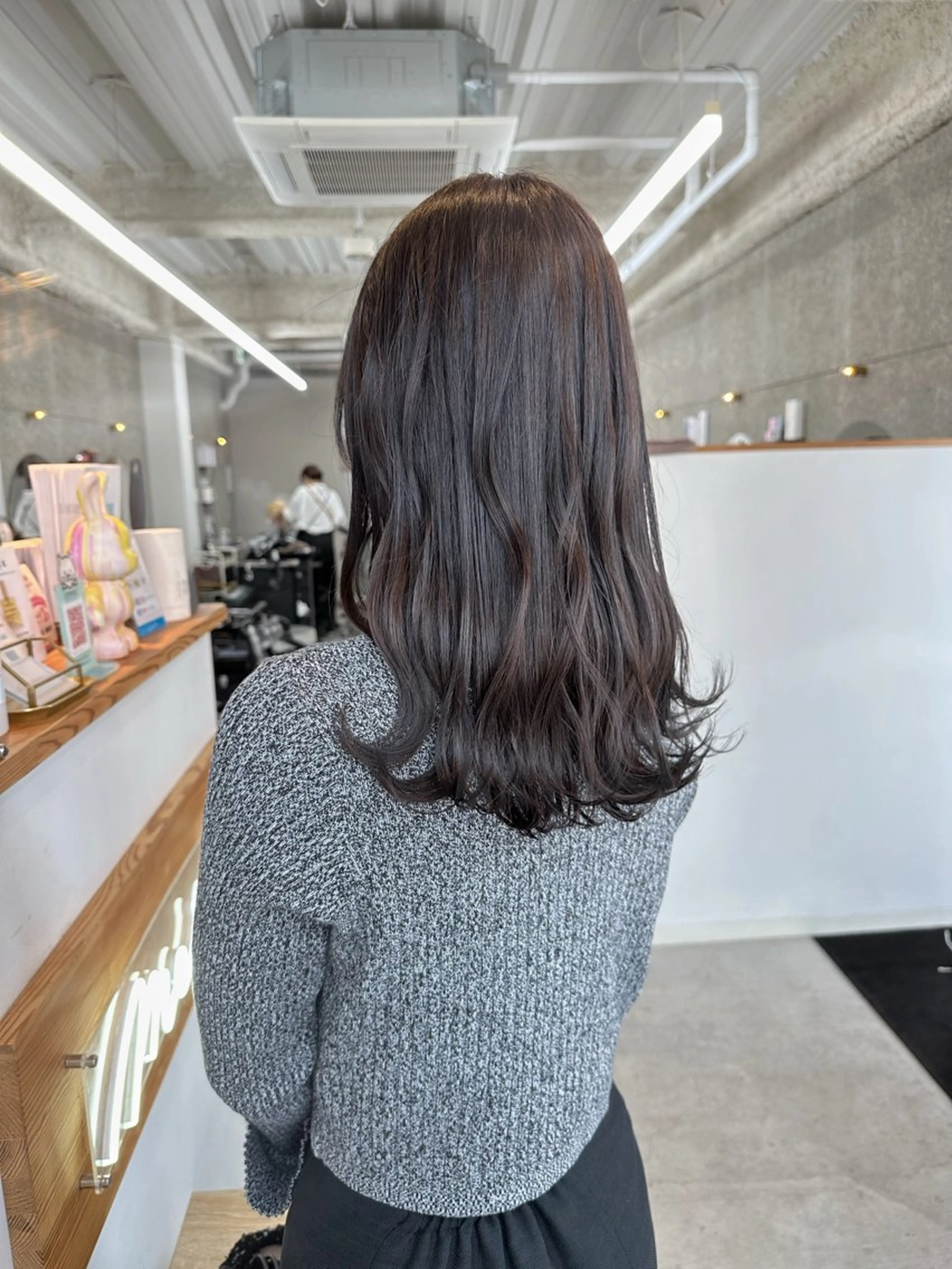 セミロング カラー 八谷 将平のヘアスタイル