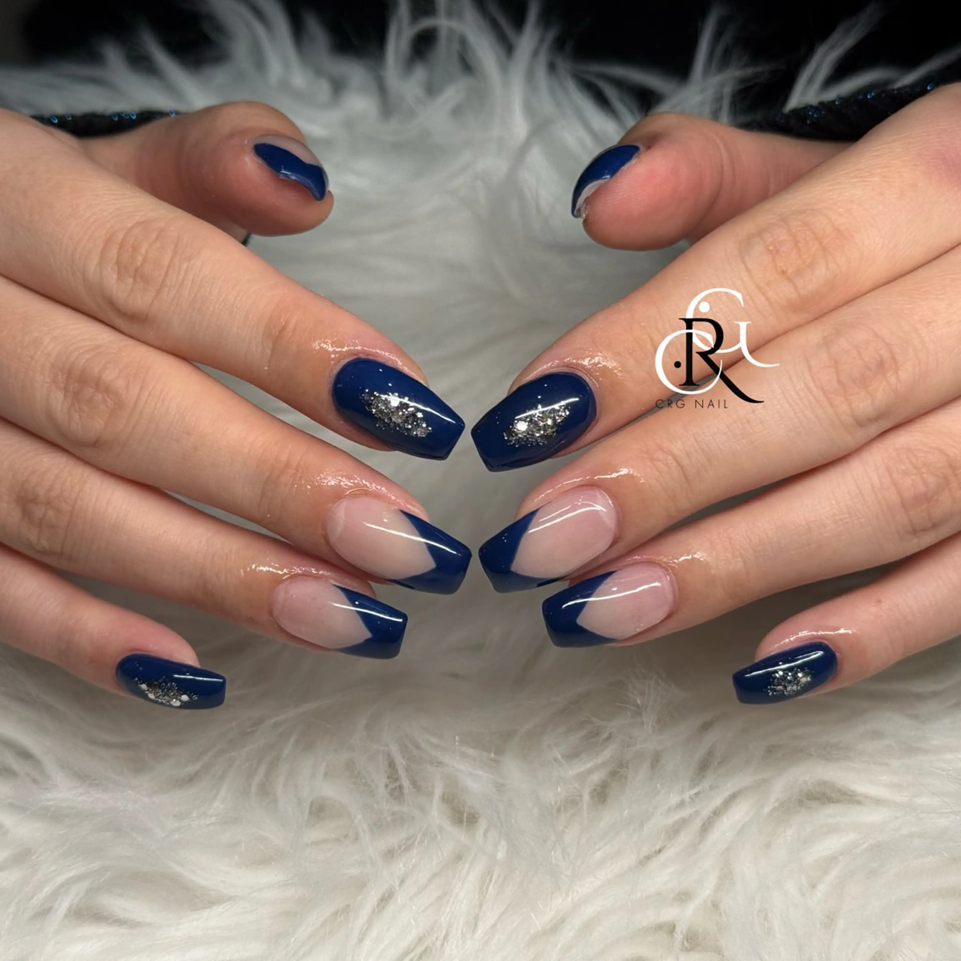 ミディアム ハンドネイル CRGNAIL EMIRIのネイルデザイン