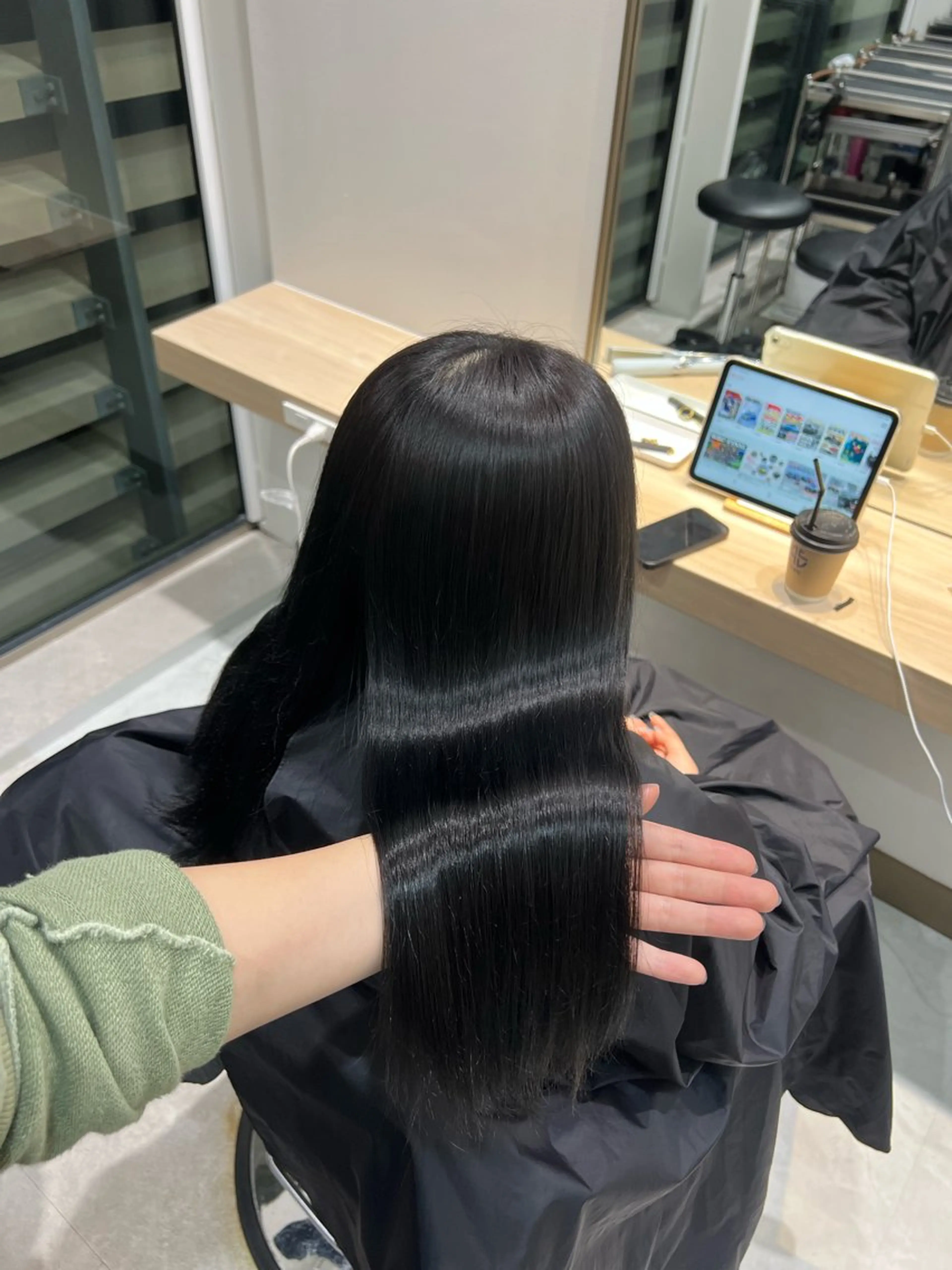 セミロング 艶カラー/パーマ /ヒナのヘアスタイル