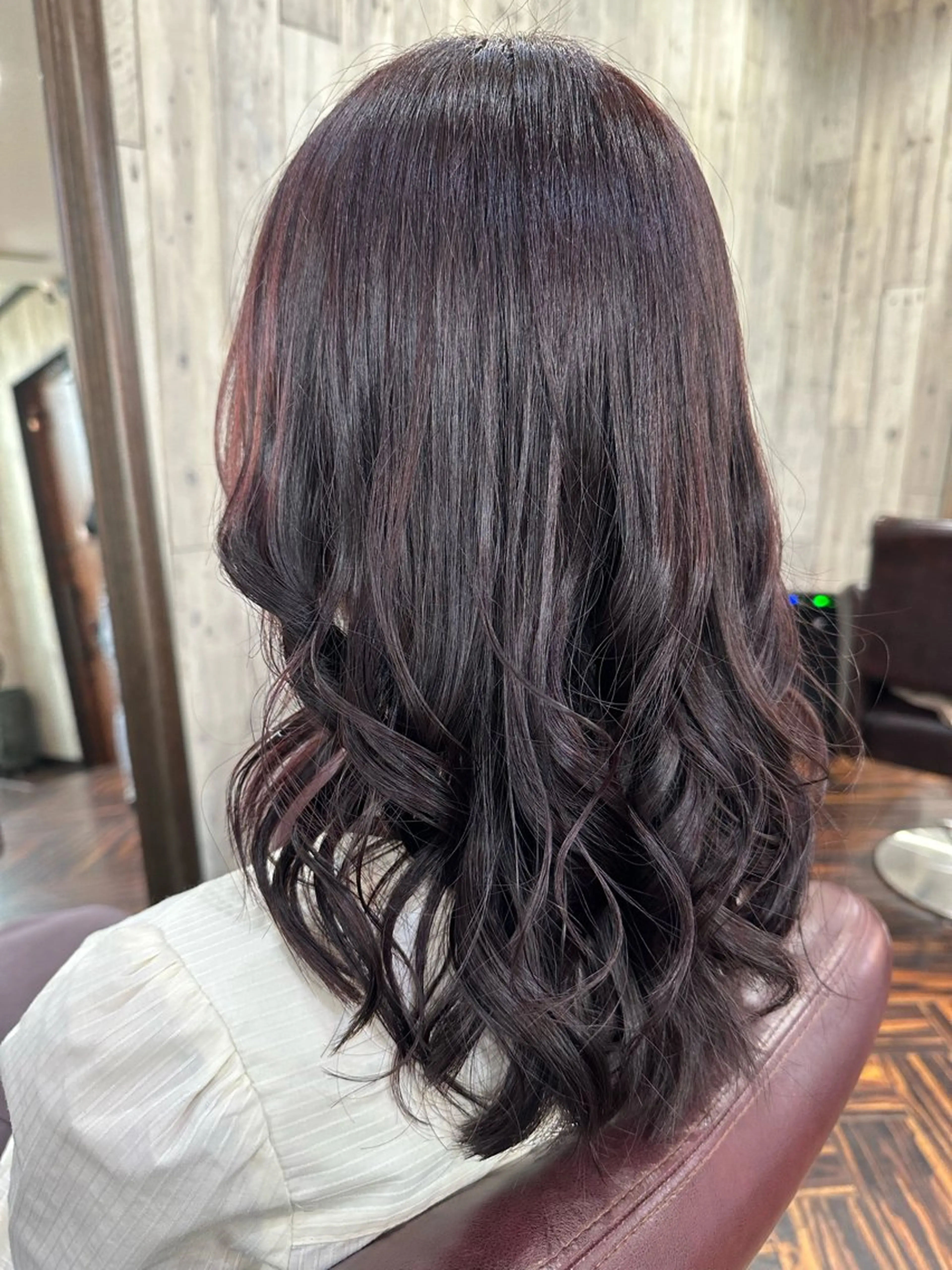 セミロング カラー カット ヘアカラー トリートメント 庭山 理沙のヘアスタイル