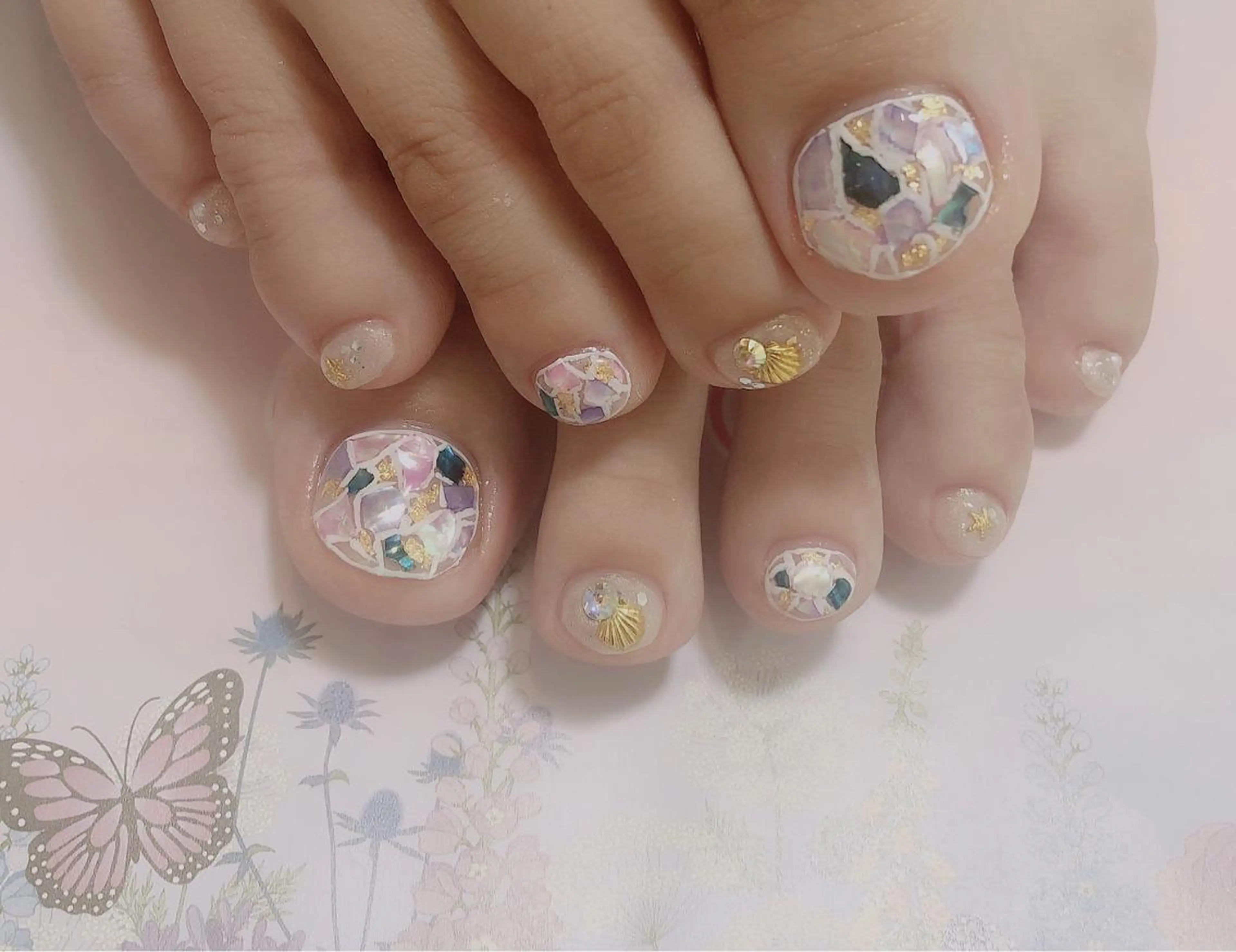 ネイル ネイルサロンエクラ 🫧Shizukaのネイルデザイン