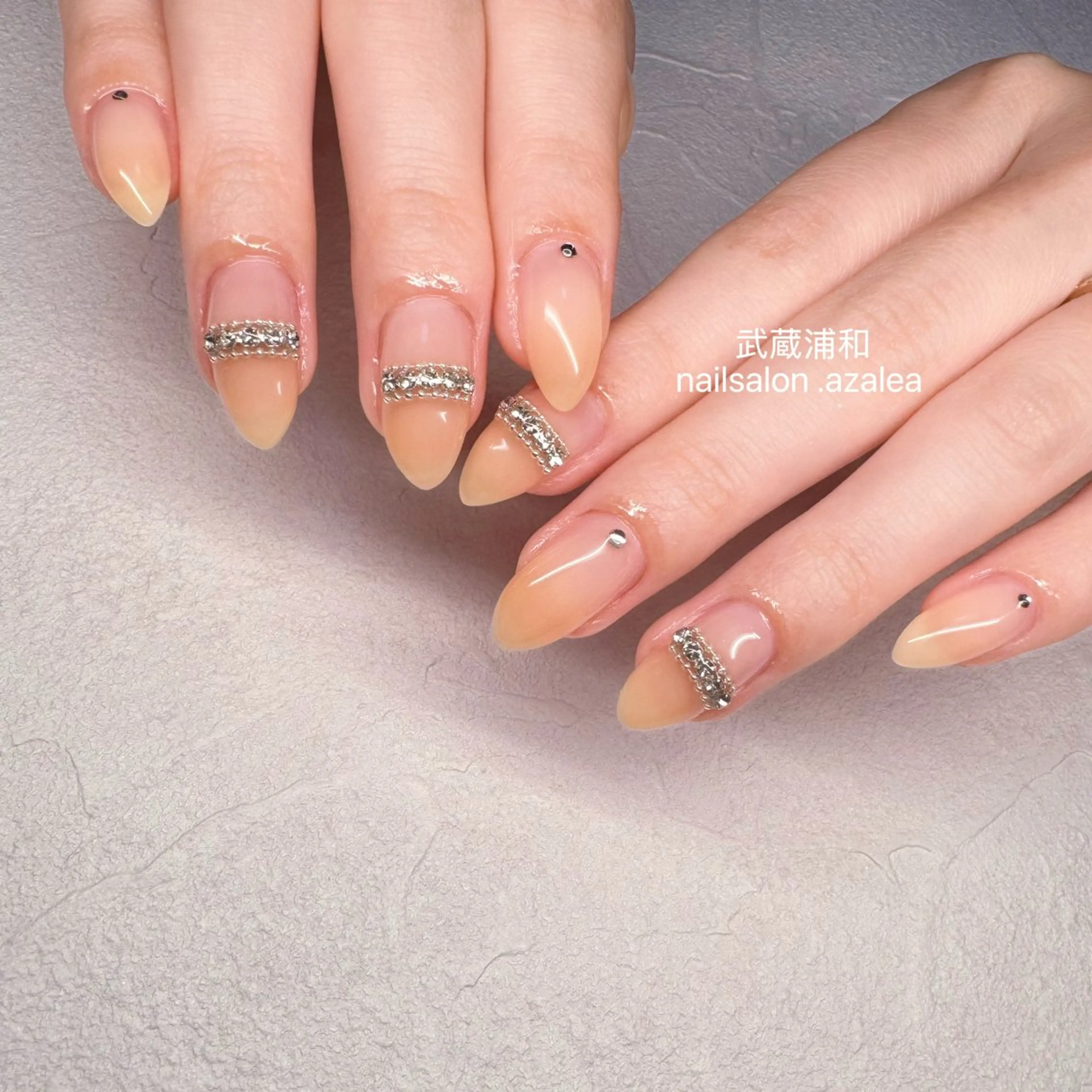 ネイル ハンドネイル R inのネイルデザイン