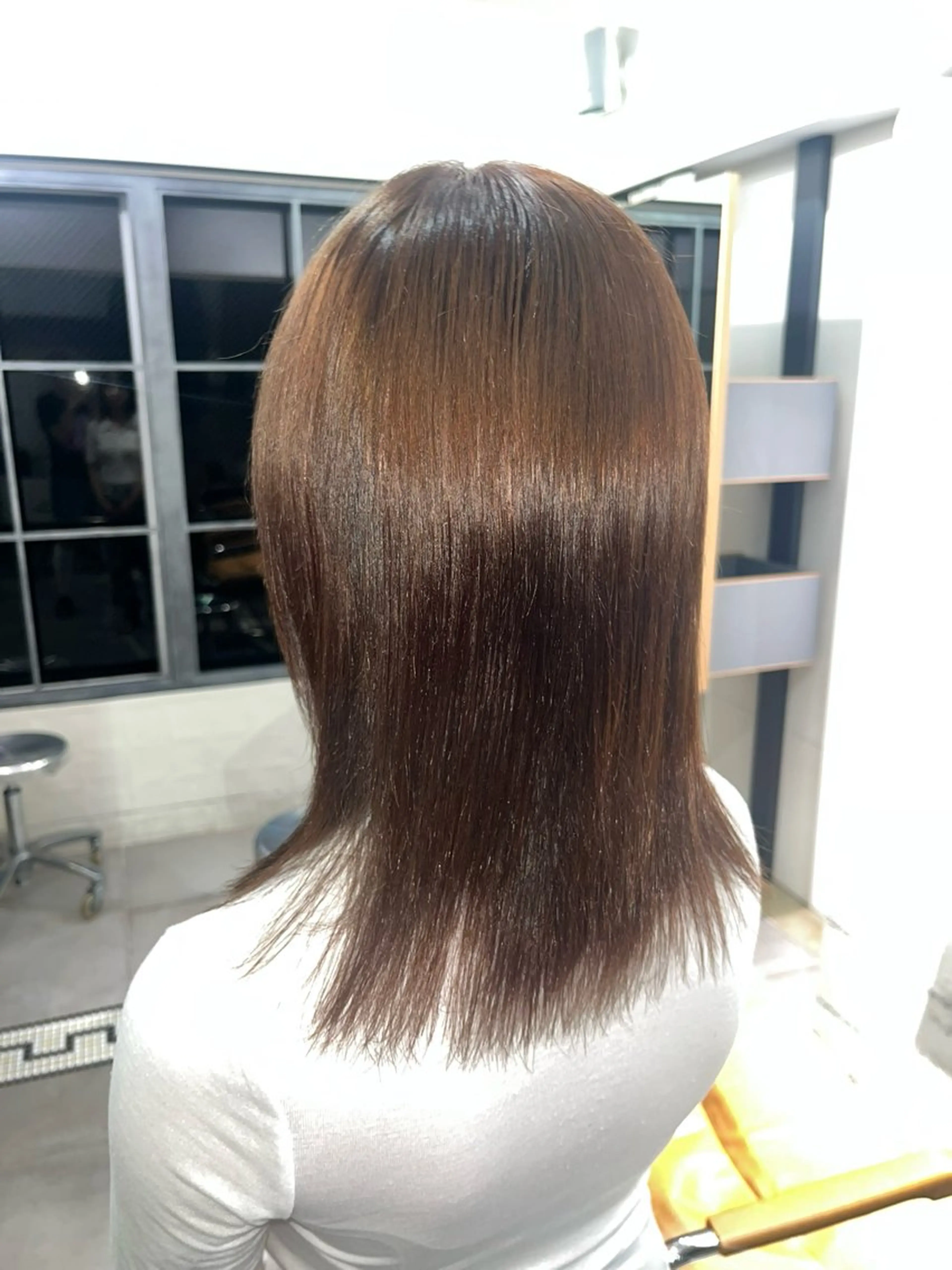 ミディアム カラー ブラウンカラー レイヤーカット ヘアカラー トリートメント くすみカラー/ ヒガ ローレンのヘアスタイル