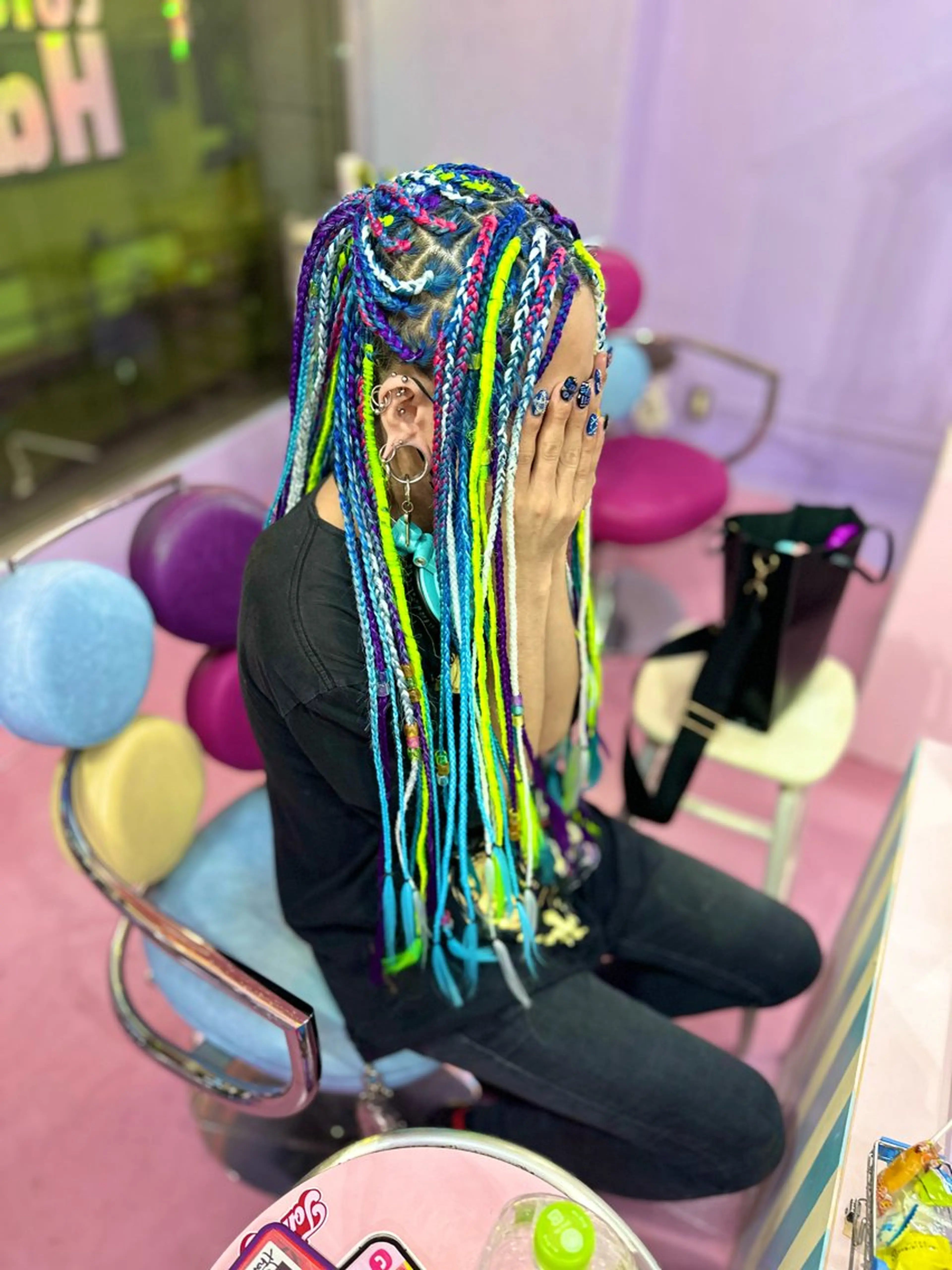 ロング ヘアアレンジ Hair salon TOMMY所属・♮やっしー♮ 🌈派手髪🌈のヘアスタイル