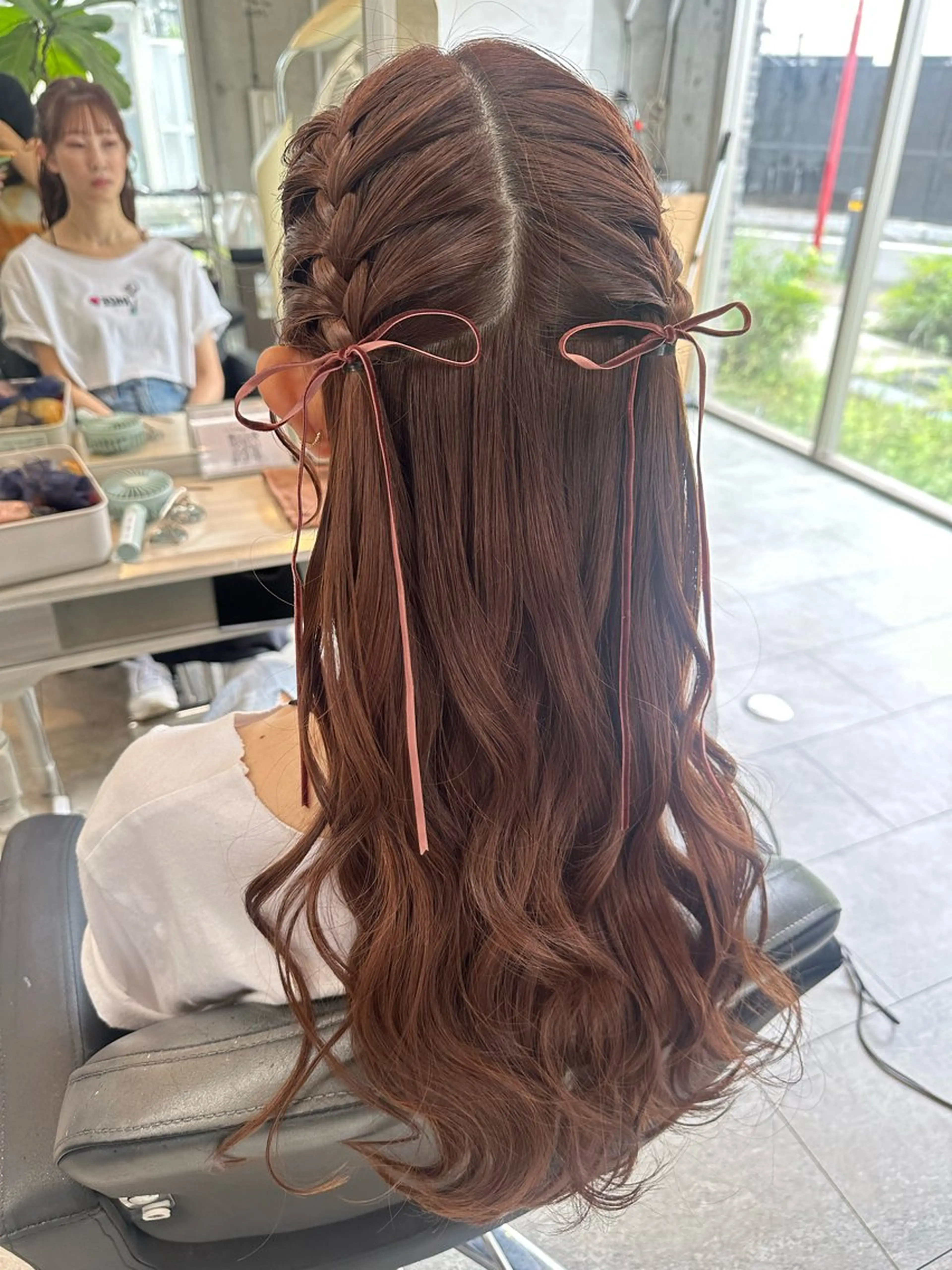 ロング ヘアアレンジ ヘアセット 女性に人気♪ はやしほのかのヘアスタイル