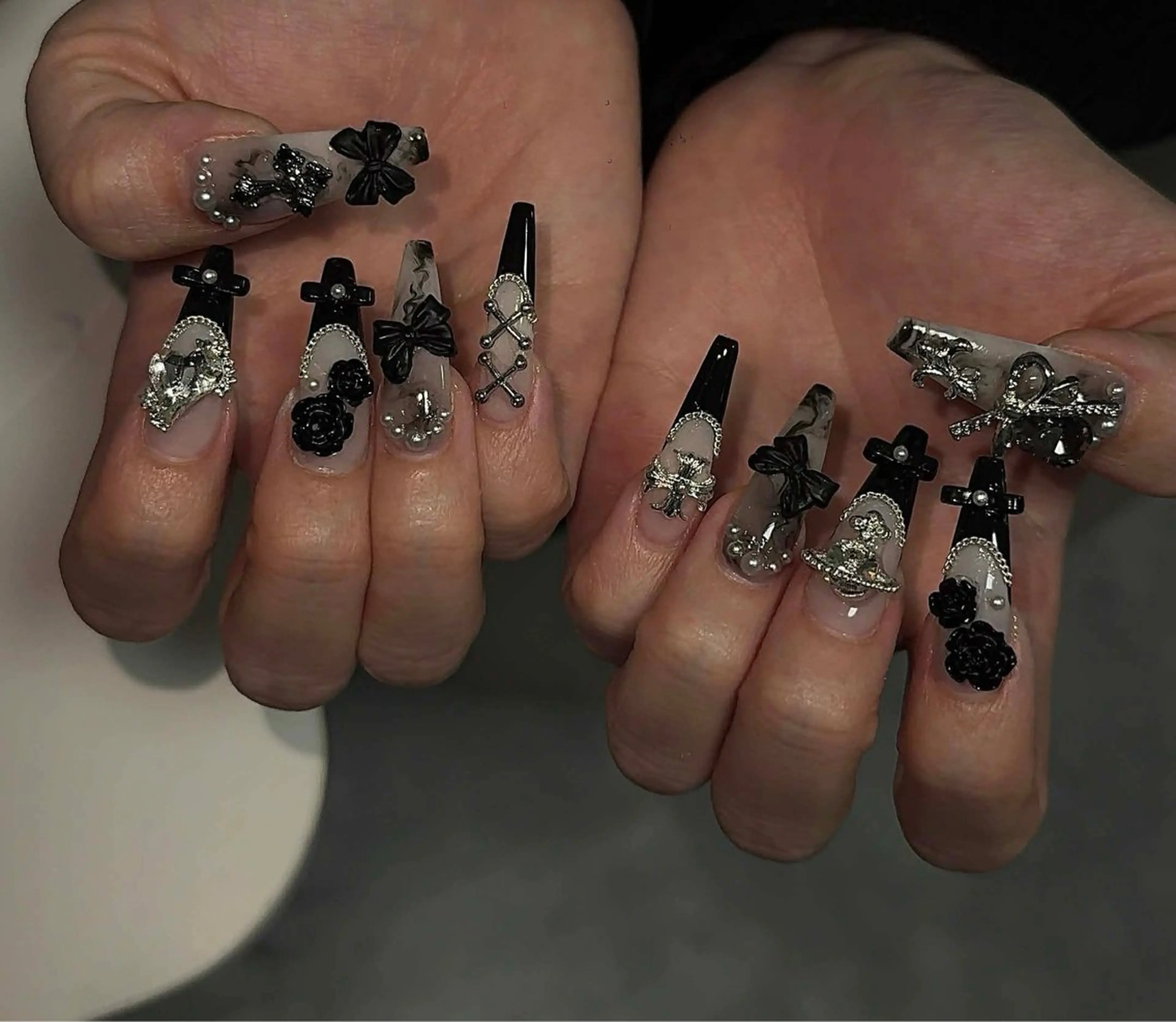 ネイル オーロラネイル クリアネイル 成人式 フラッシュネイル ジェルネイル ハンドネイル Amee Nailsalonのネイルデザイン