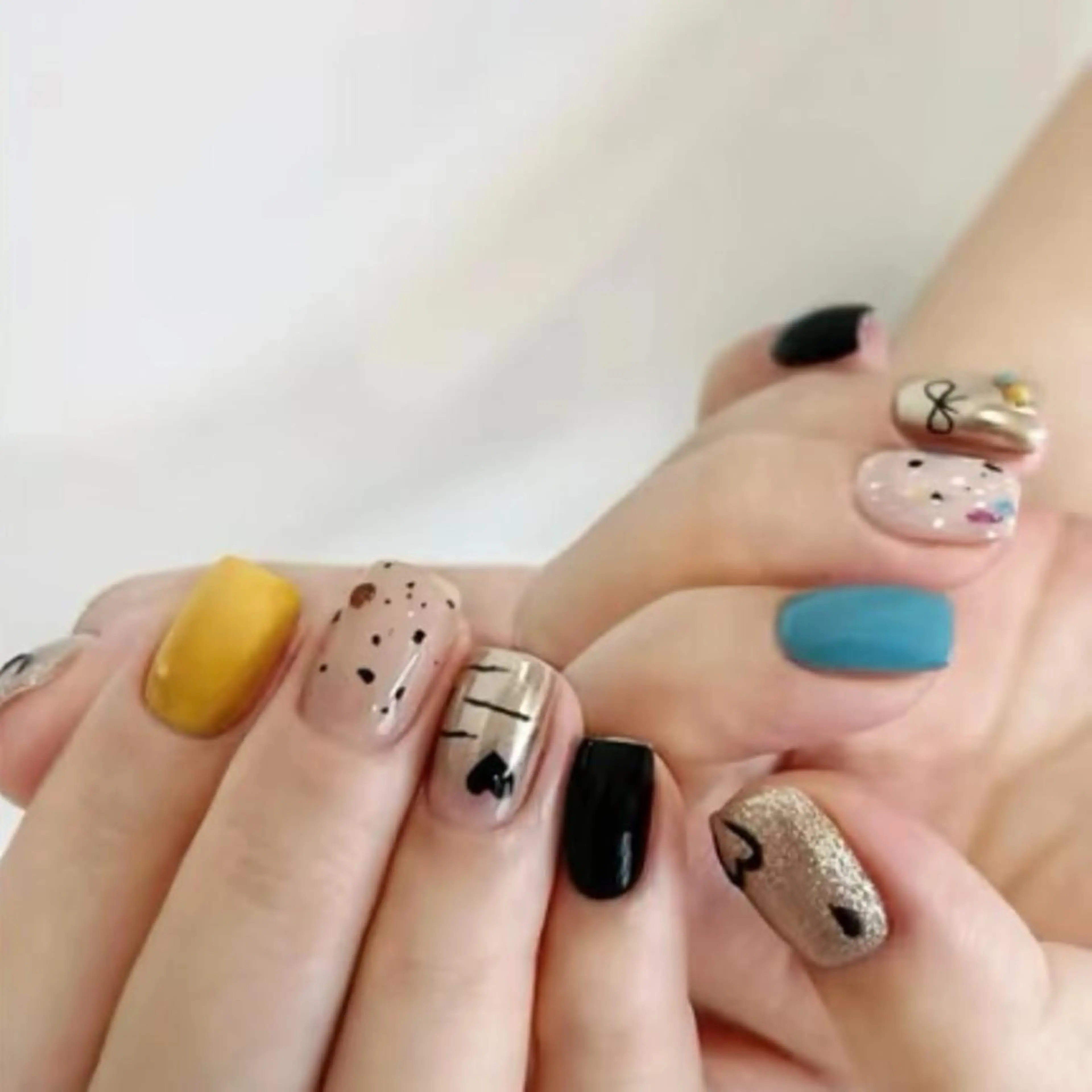 ネイル アートネイル 持ち込み ハンドネイル 綾香 Nail高円寺のネイルデザイン