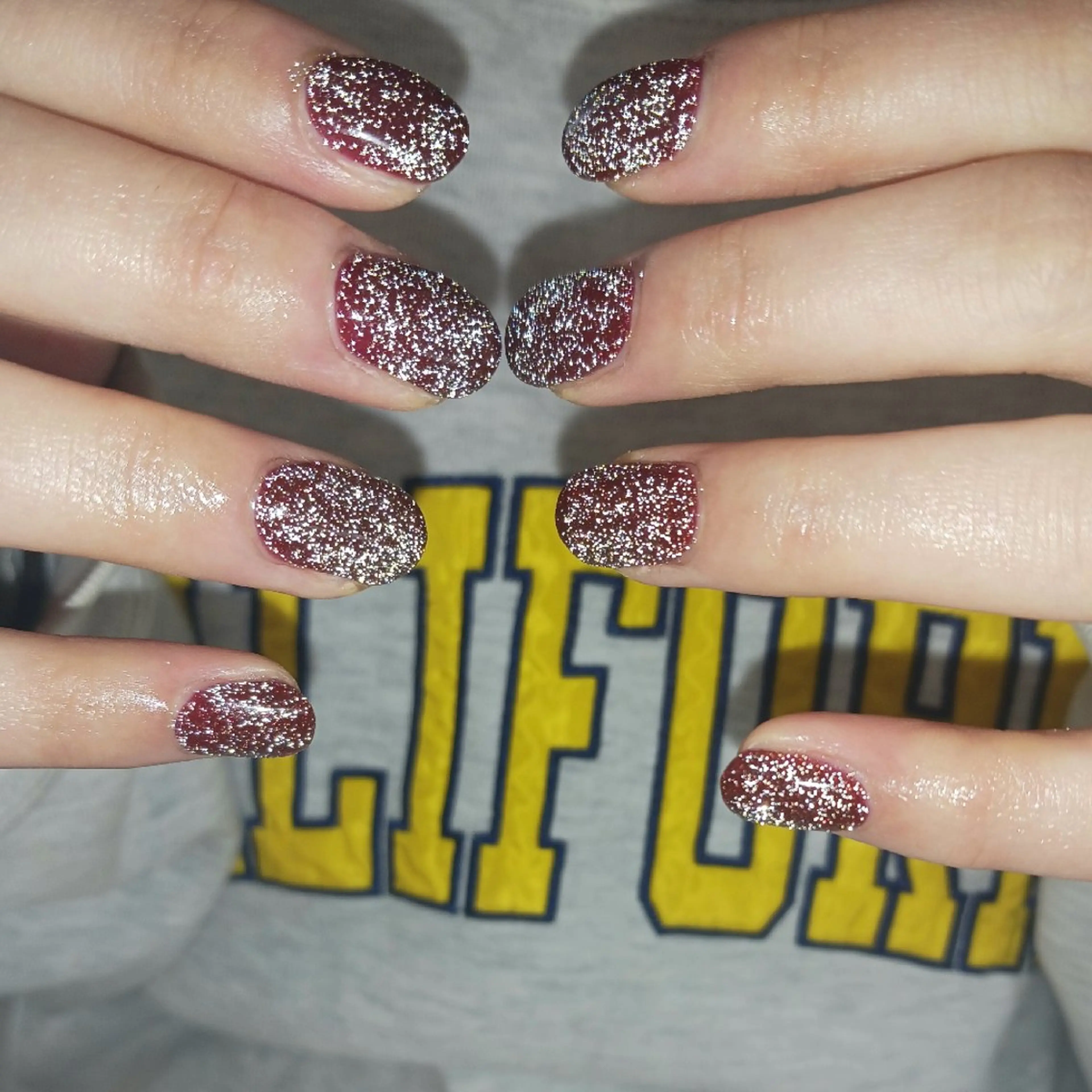 ネイル フラッシュネイル キラキラネイル 持ち込み ワンカラーネイル 赤色 ハンドネイル owlnail /持込みデザイン専門のネイルデザイン