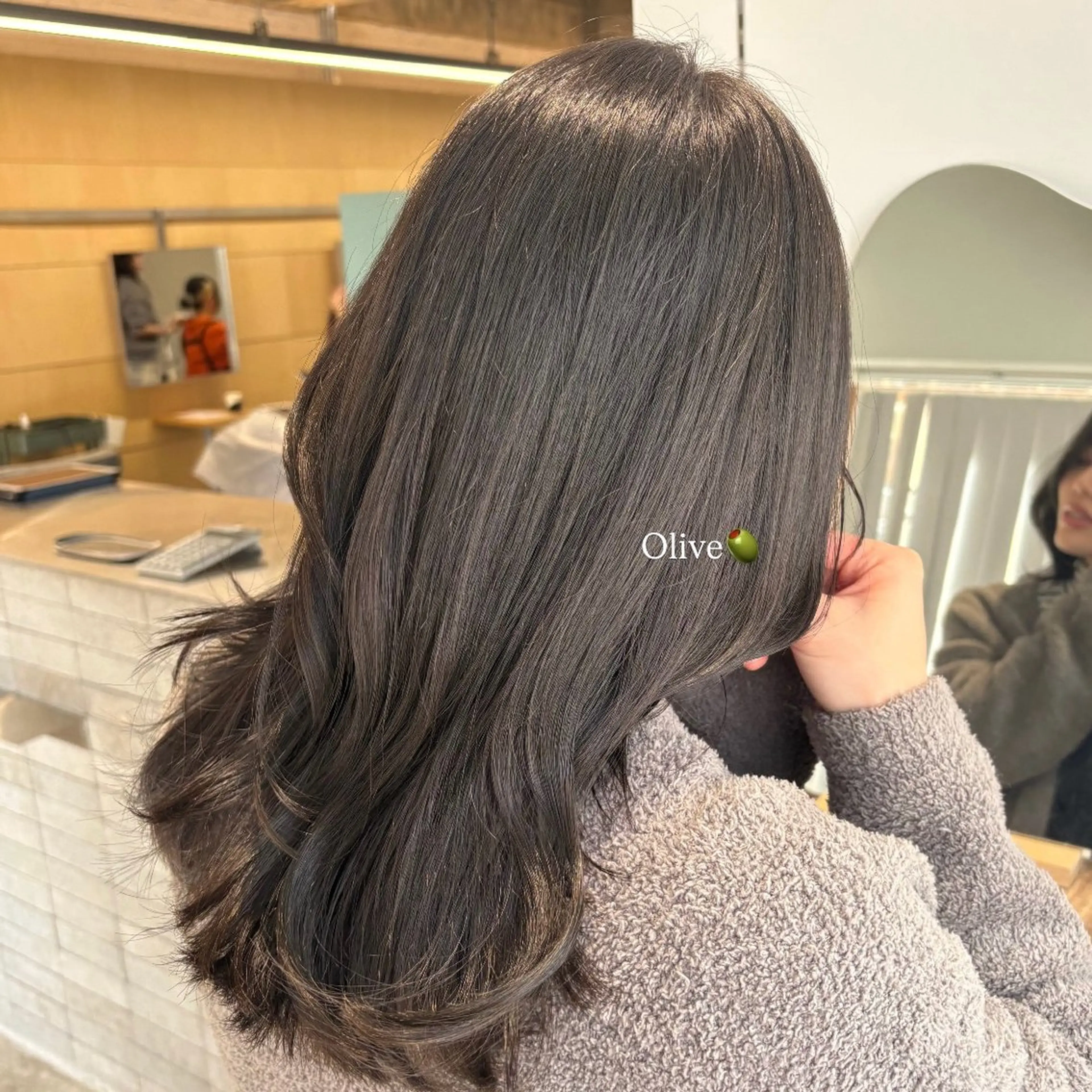 セミロング cipre 瑞稀のヘアスタイル