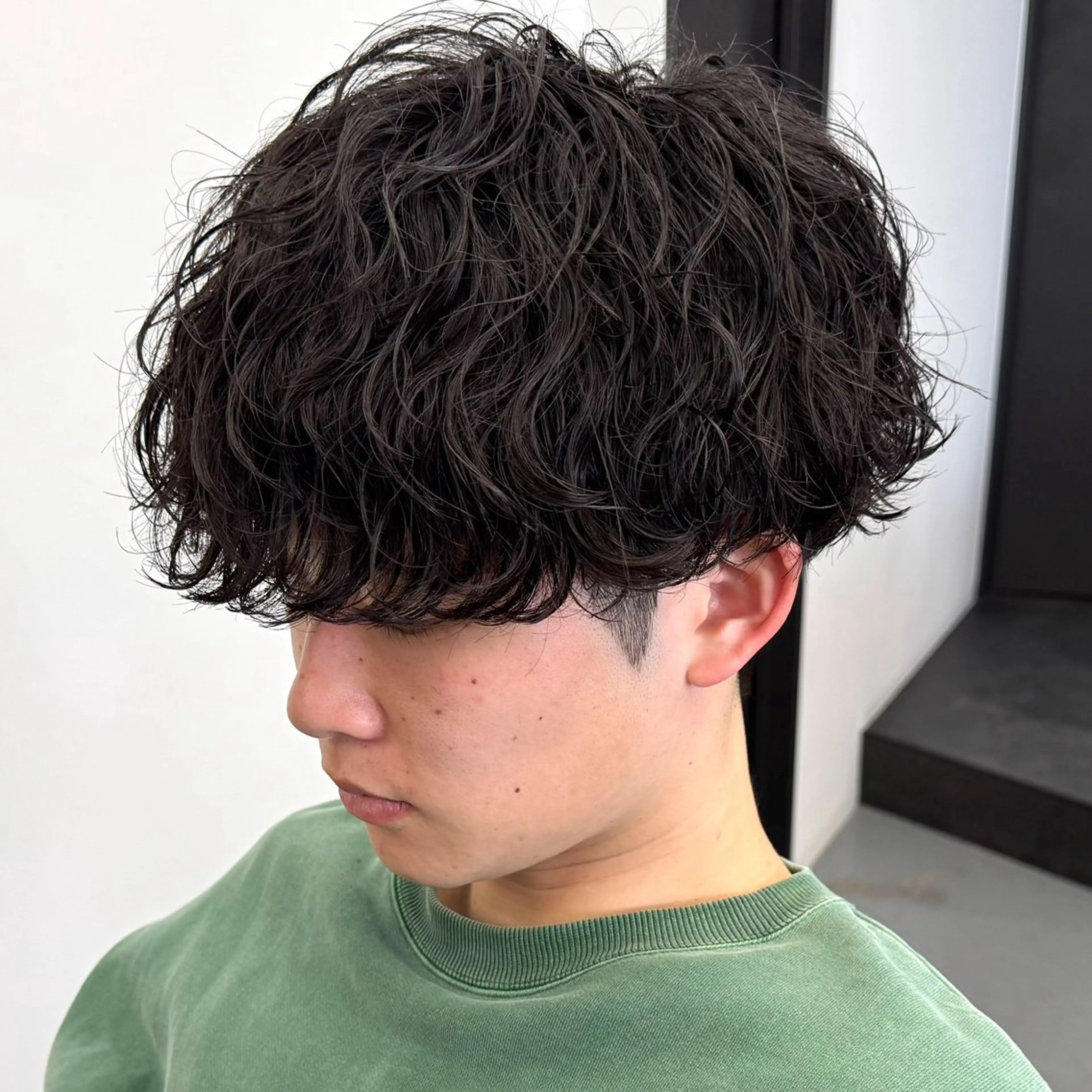 ショート パーマ メンズ カット パーマ トリートメント &c. hair studio所属・メンズパーマの人 KAZUのヘアスタイル