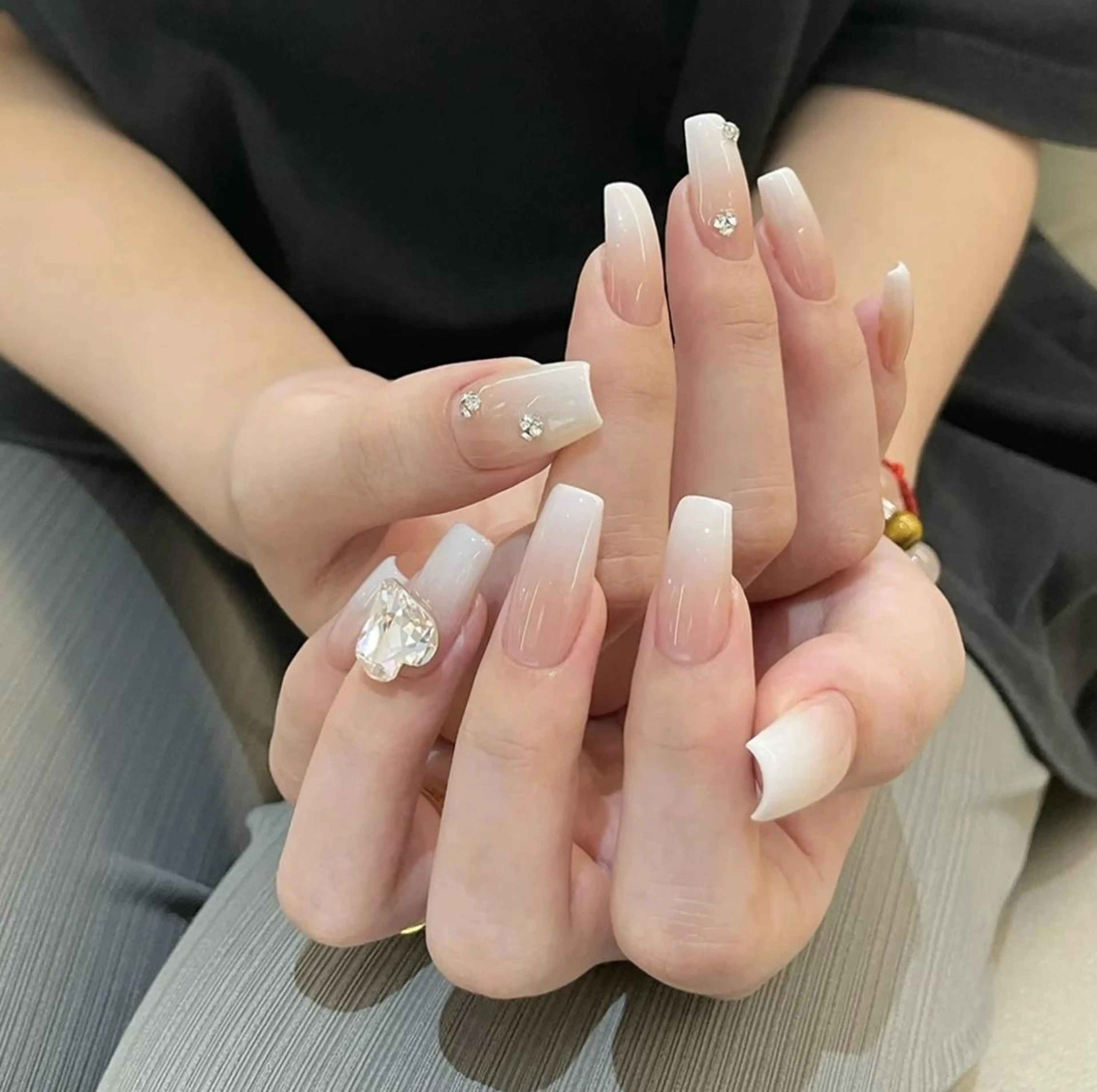 ネイル Queens 榊 まおのネイルデザイン