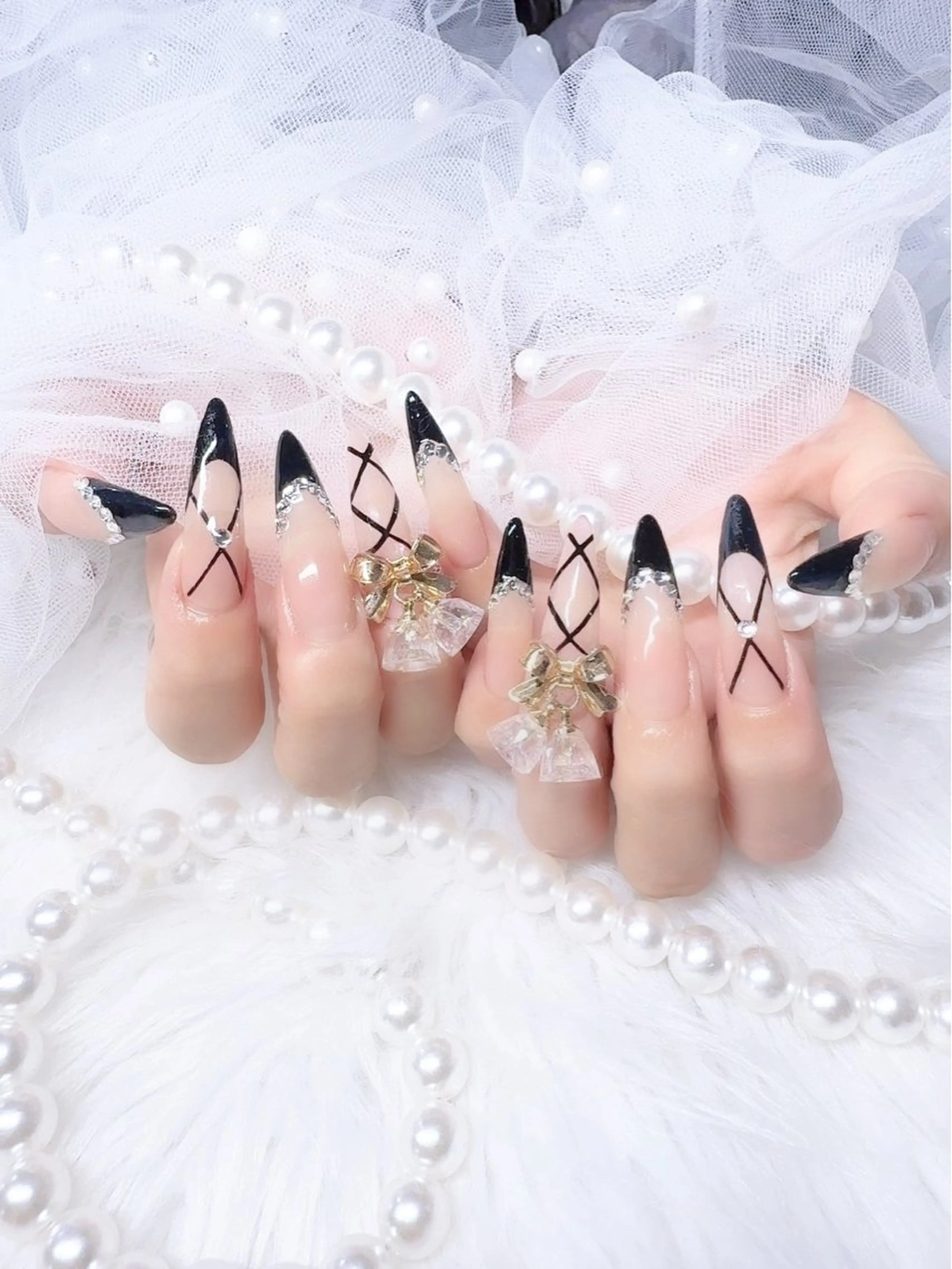 ネイル オーロラネイル 成人式 フットネイル 韓国ネイル ロングネイル Yudia🦋 azuのネイルデザイン