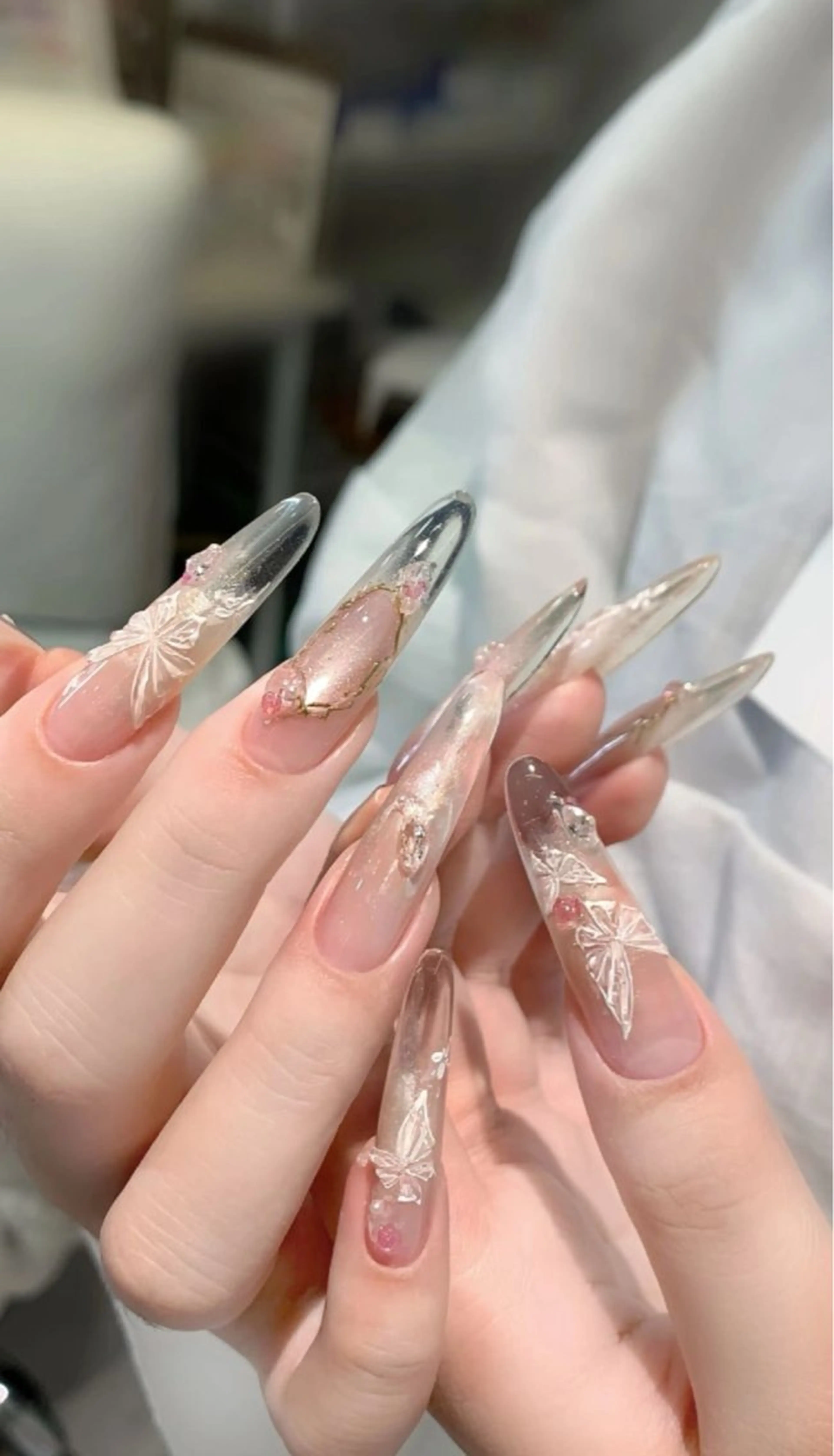 ネイル アートネイル ハロウィン キラキラネイル シンプルネイル ハンドネイル ハンドケア Panda chan Novaのネイルデザイン