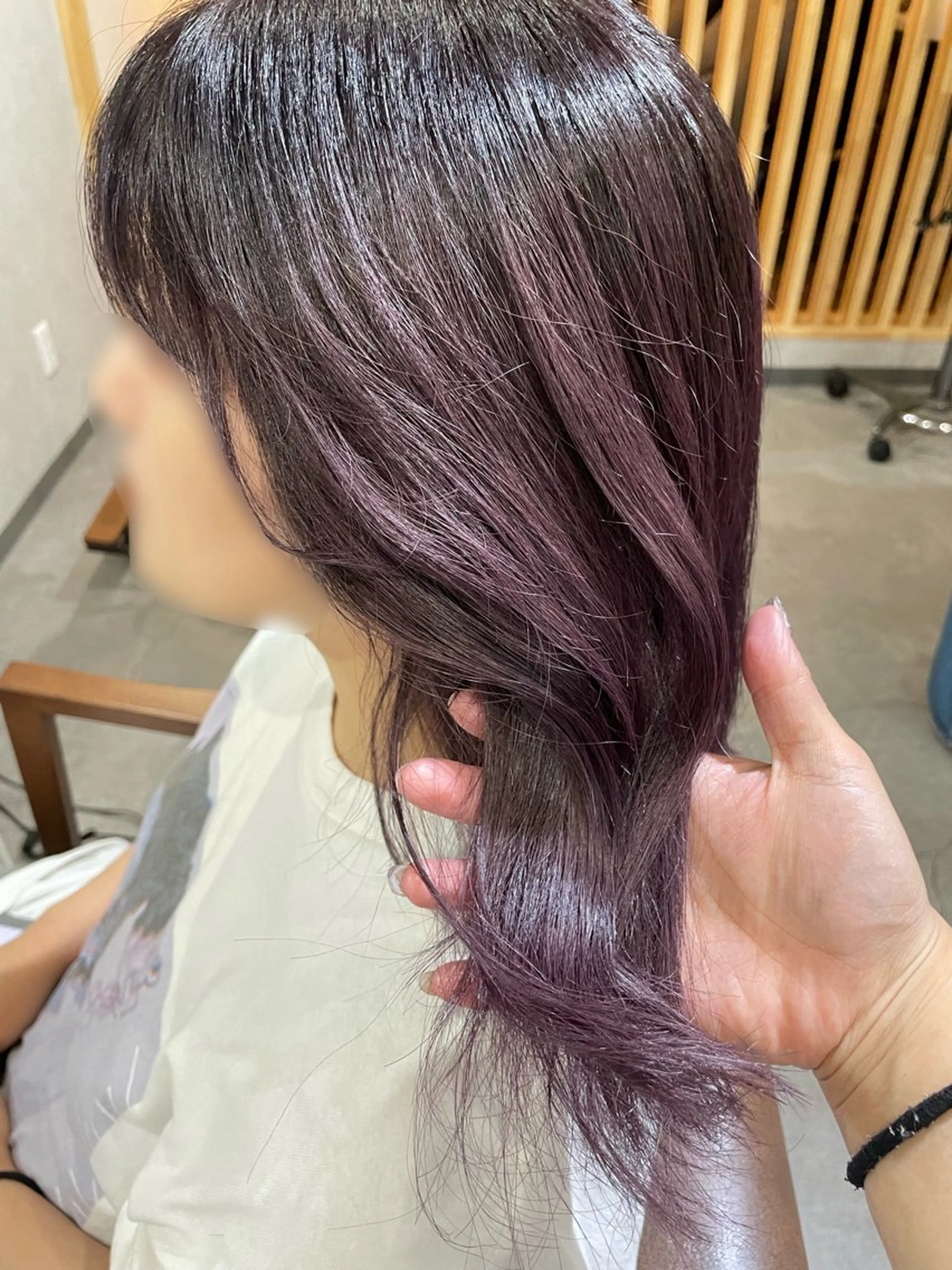 ミディアム カラー 黒髪 ブルーカラー ブルーブラック バイオレットカラー ヘアカラー Bish Yanaのヘアスタイル