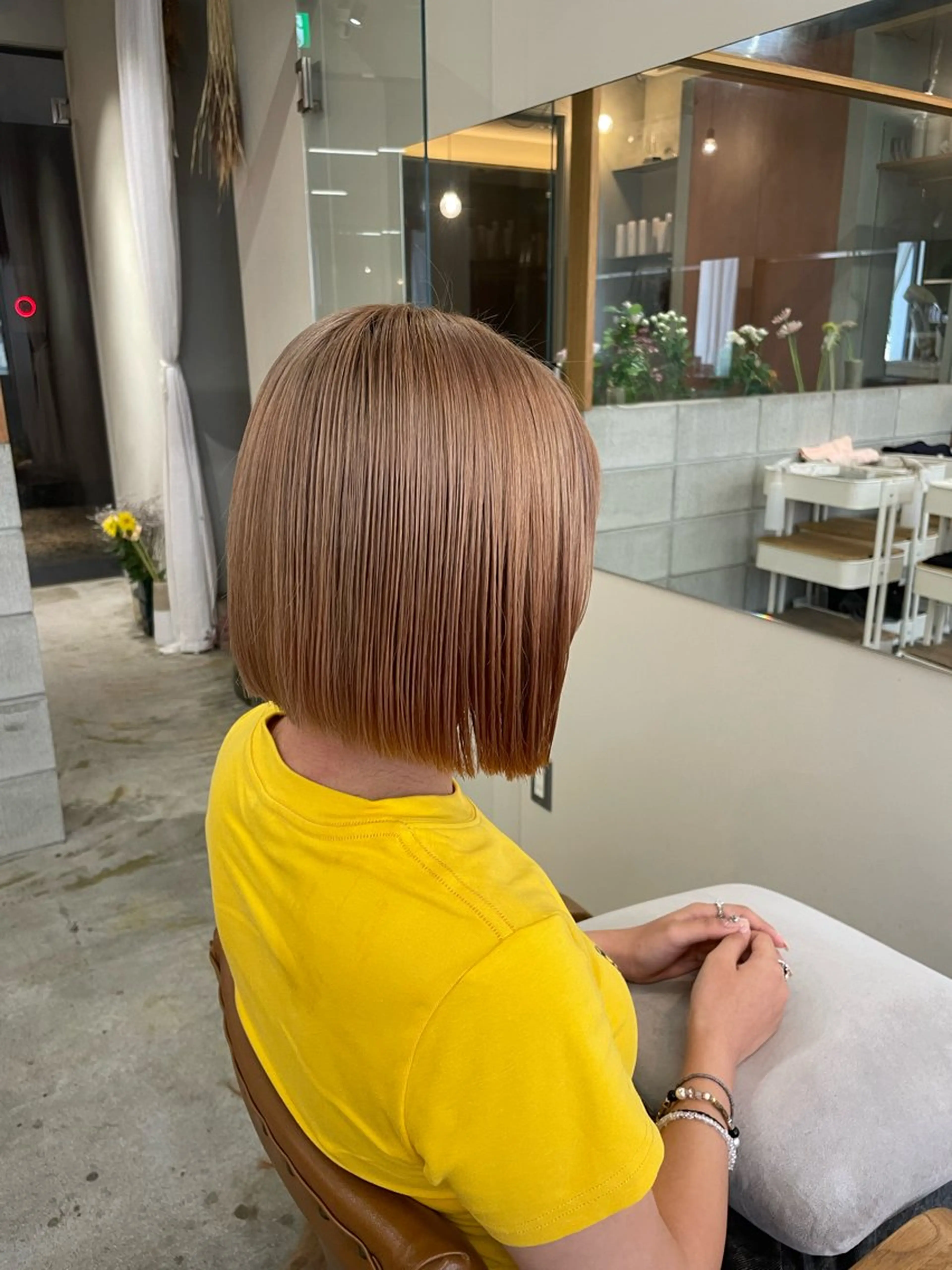 ミディアム カラー 山下 悠月のヘアスタイル