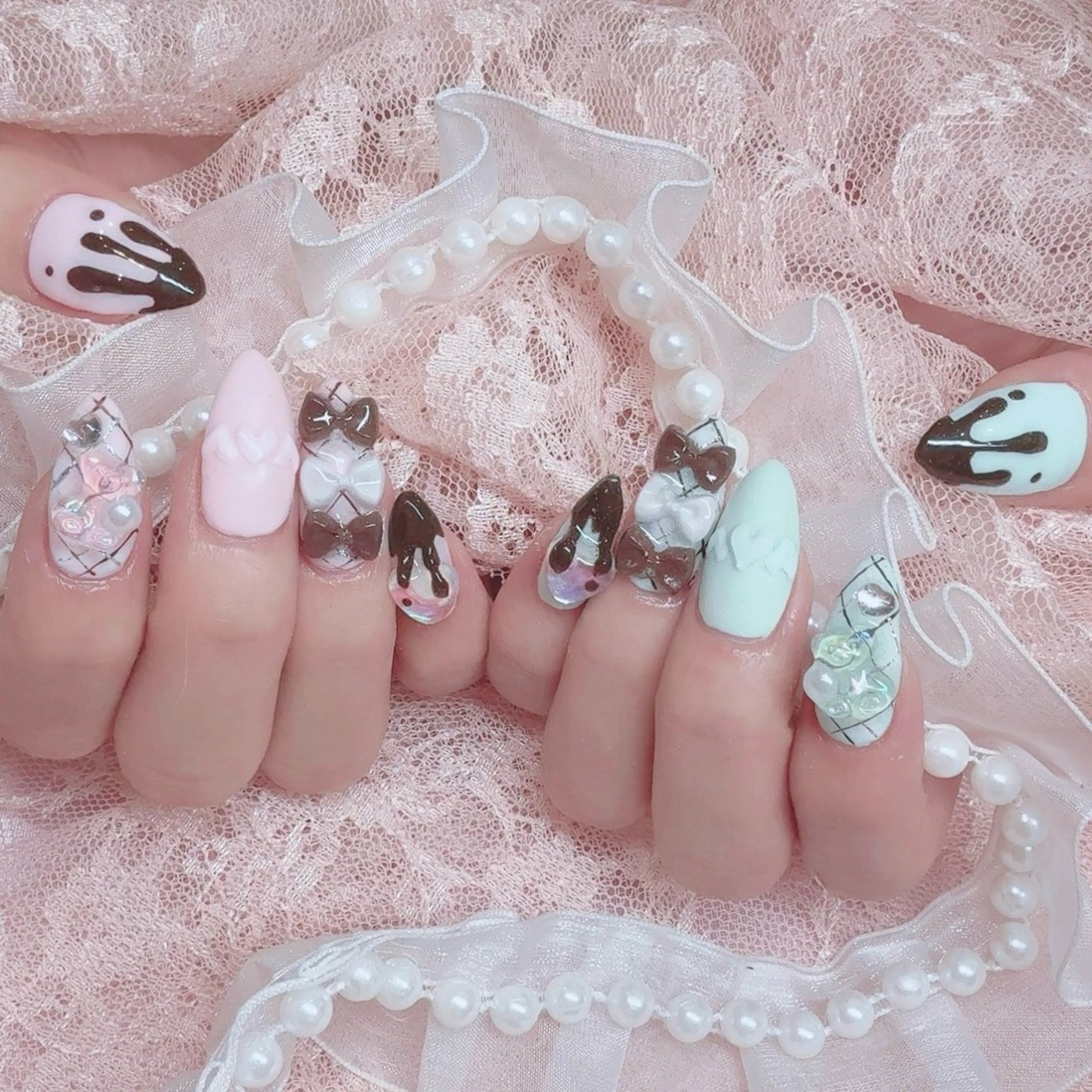 ネイル バレンタイン ハンドネイル Nail lieNのネイルデザイン