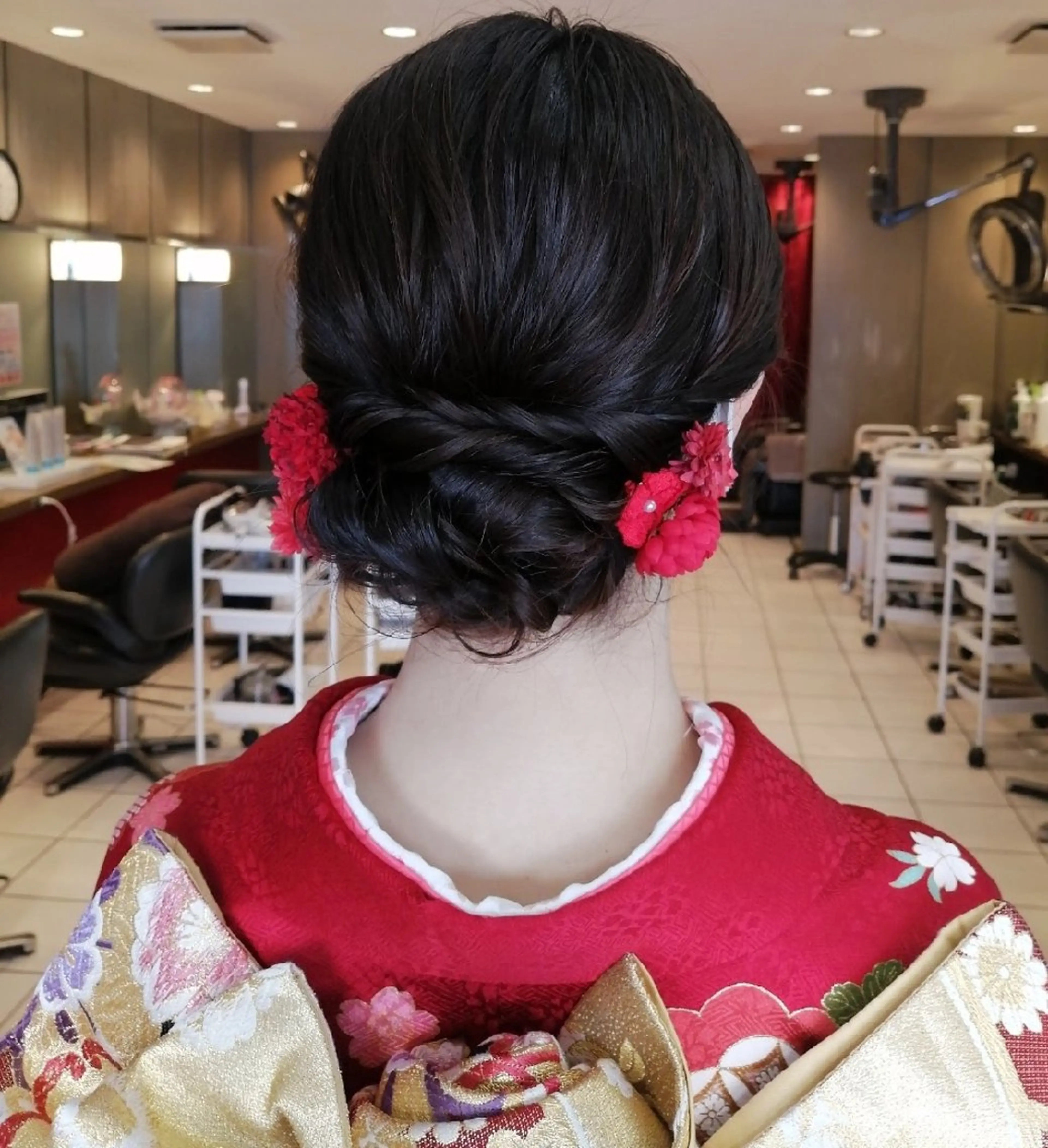 ヘアアレンジ セミロング D/i所属・D/i |Y/no. 〈夜スパ17時〜〉のヘアスタイル