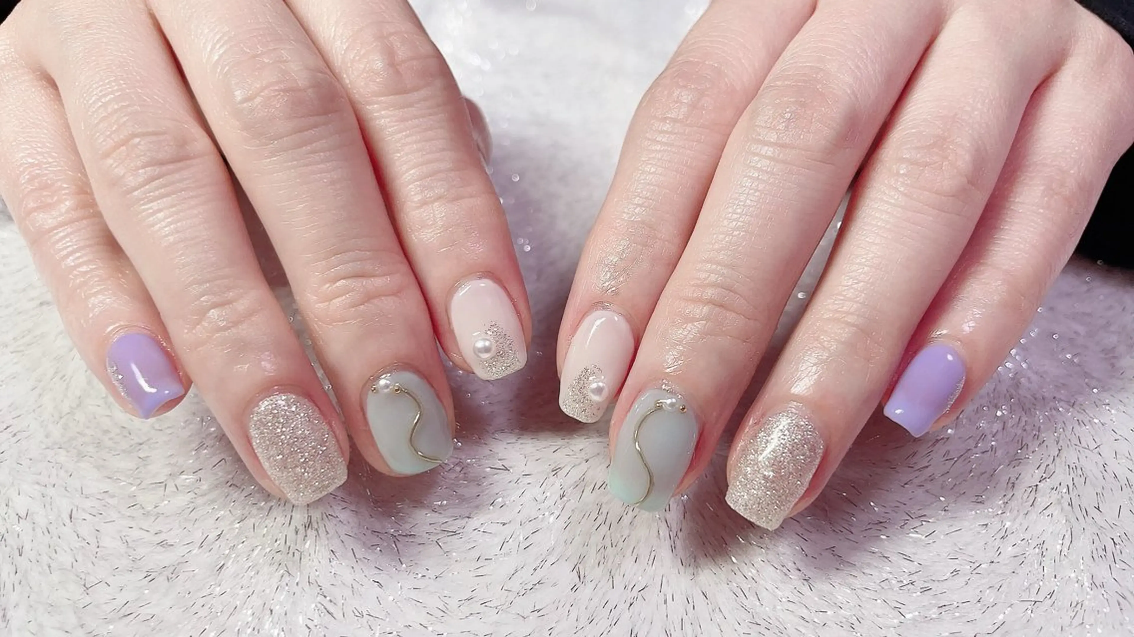 ネイル BLOOMブルーム所属・佐伯 彩菜のネイルデザイン