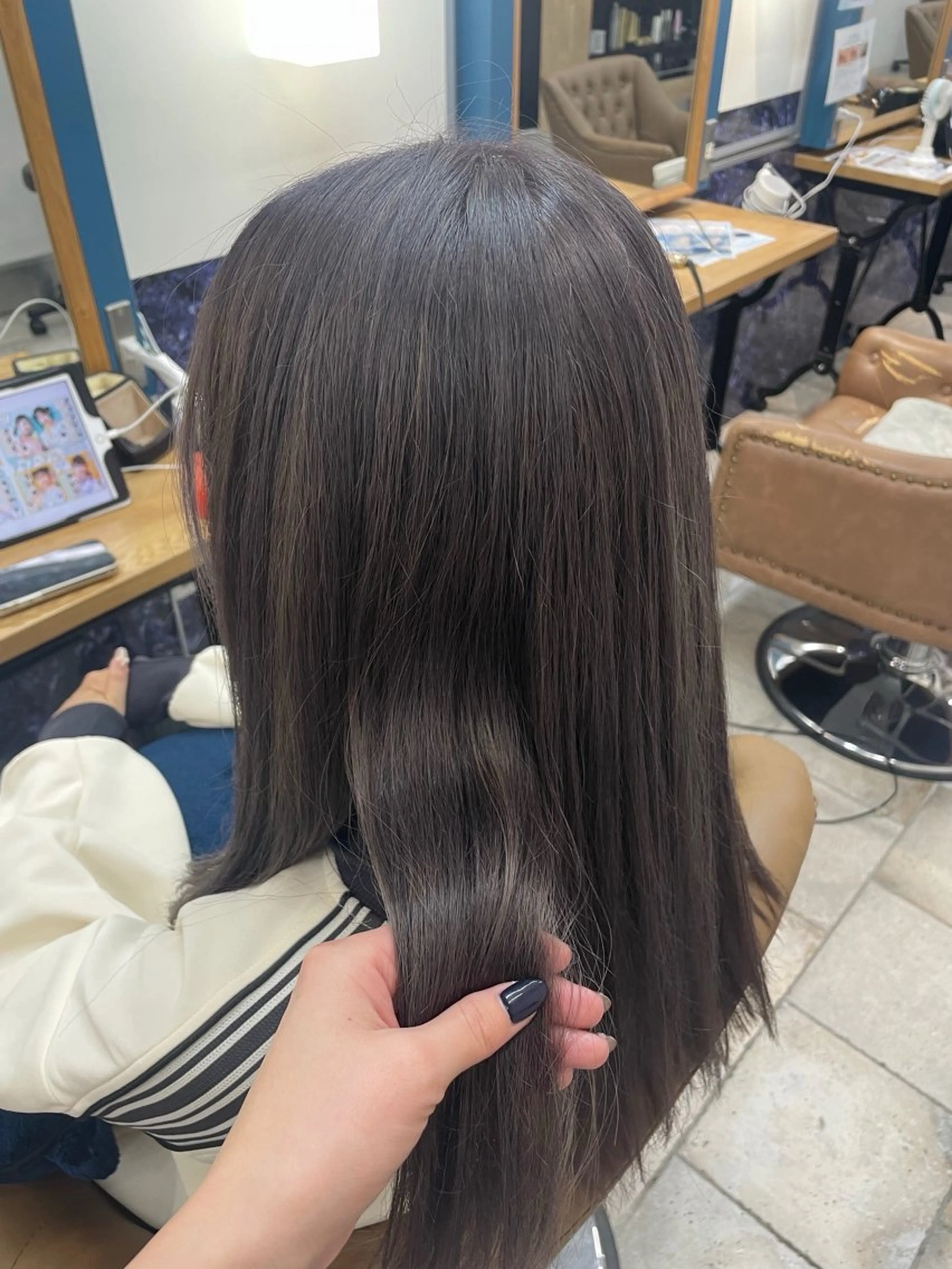 ロング カラー ブリーチ グレージュ ラベンダーカラー ラベンダーグレージュ ラベンダーグレー 🍒新家 さくら🍒のヘアスタイル