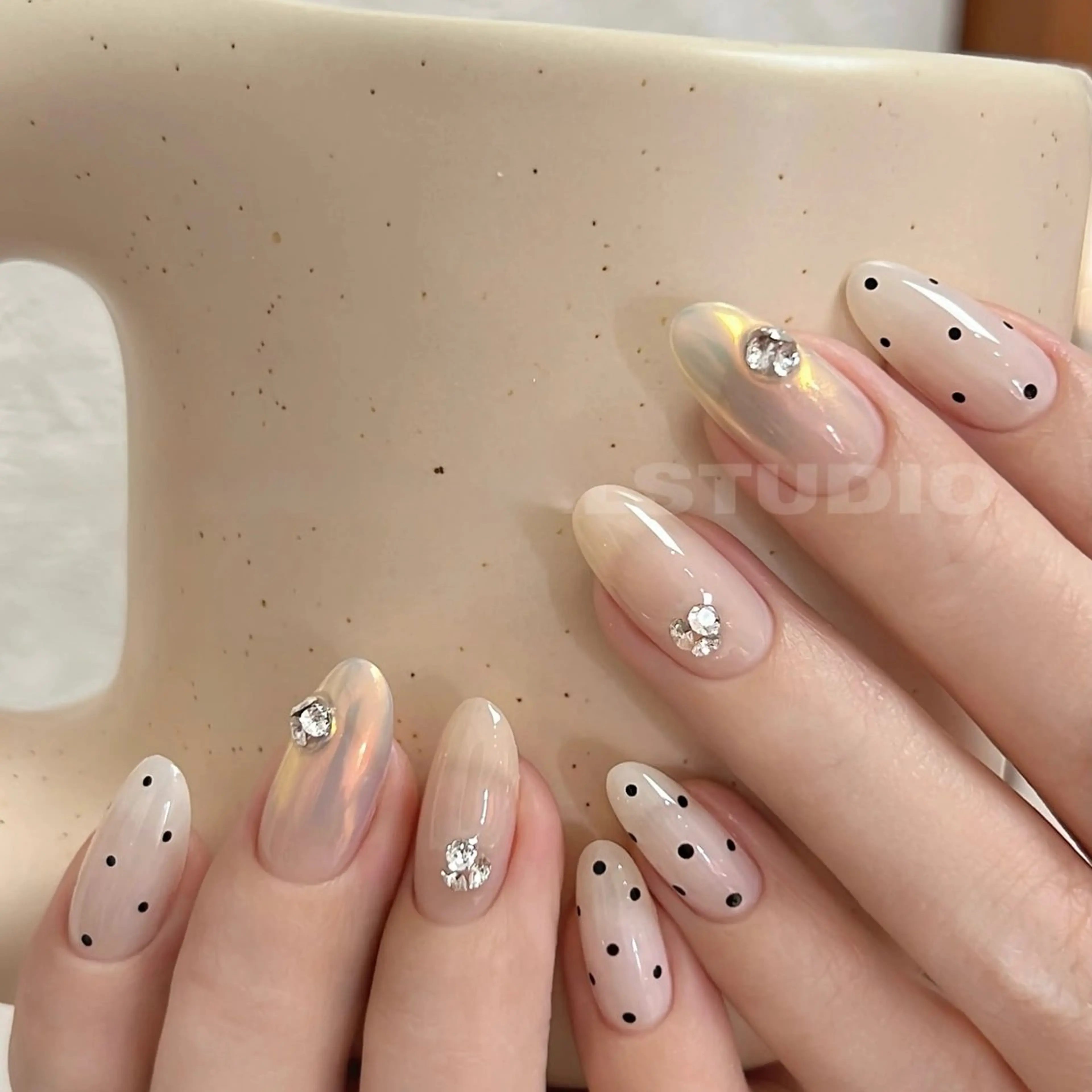 ネイル ハンドネイル Iris  Nail所属・akige akigeのネイルデザイン