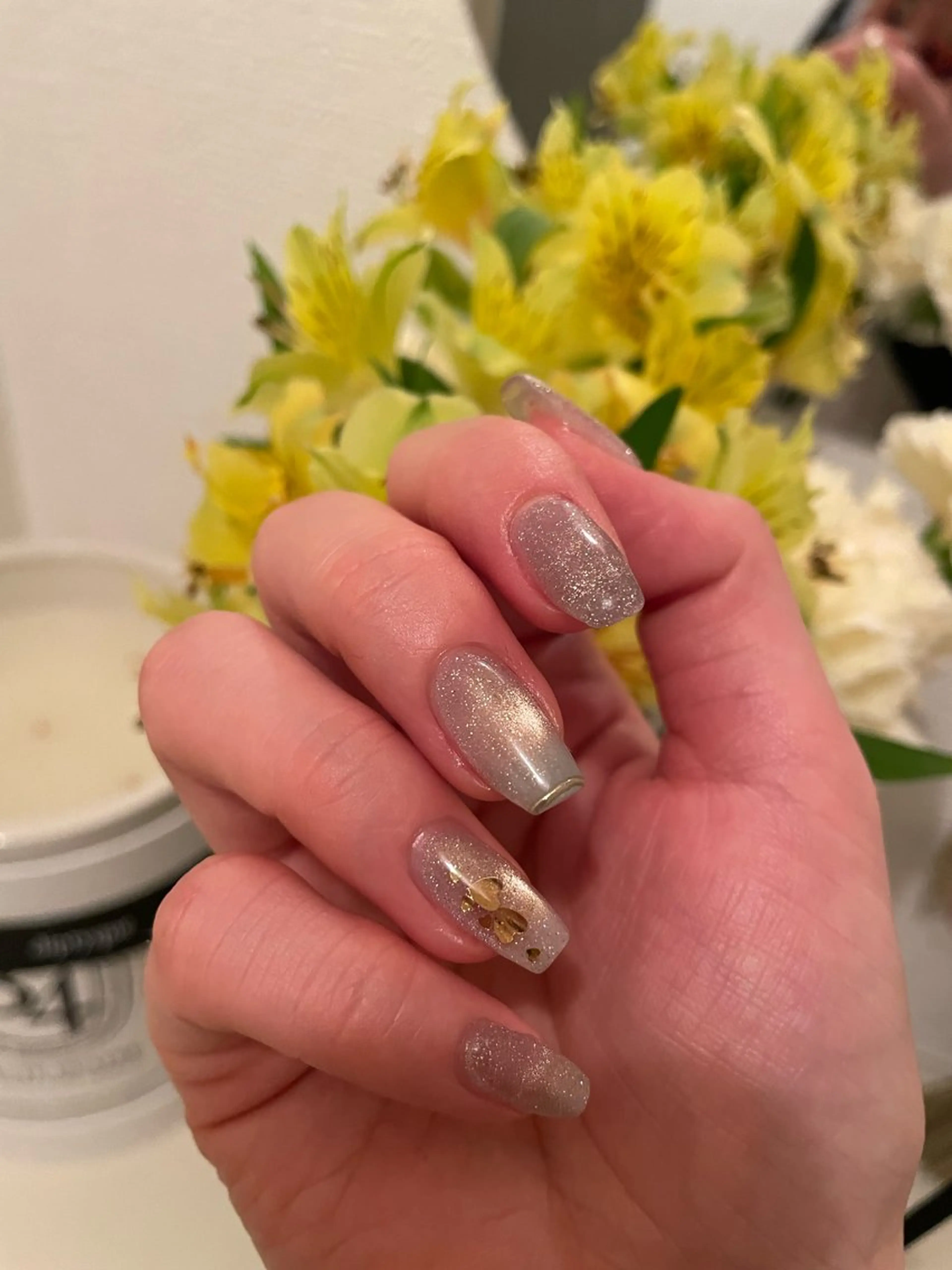 ネイル ハンドネイル フットネイル with hues所属・with hues AYAのネイルデザイン