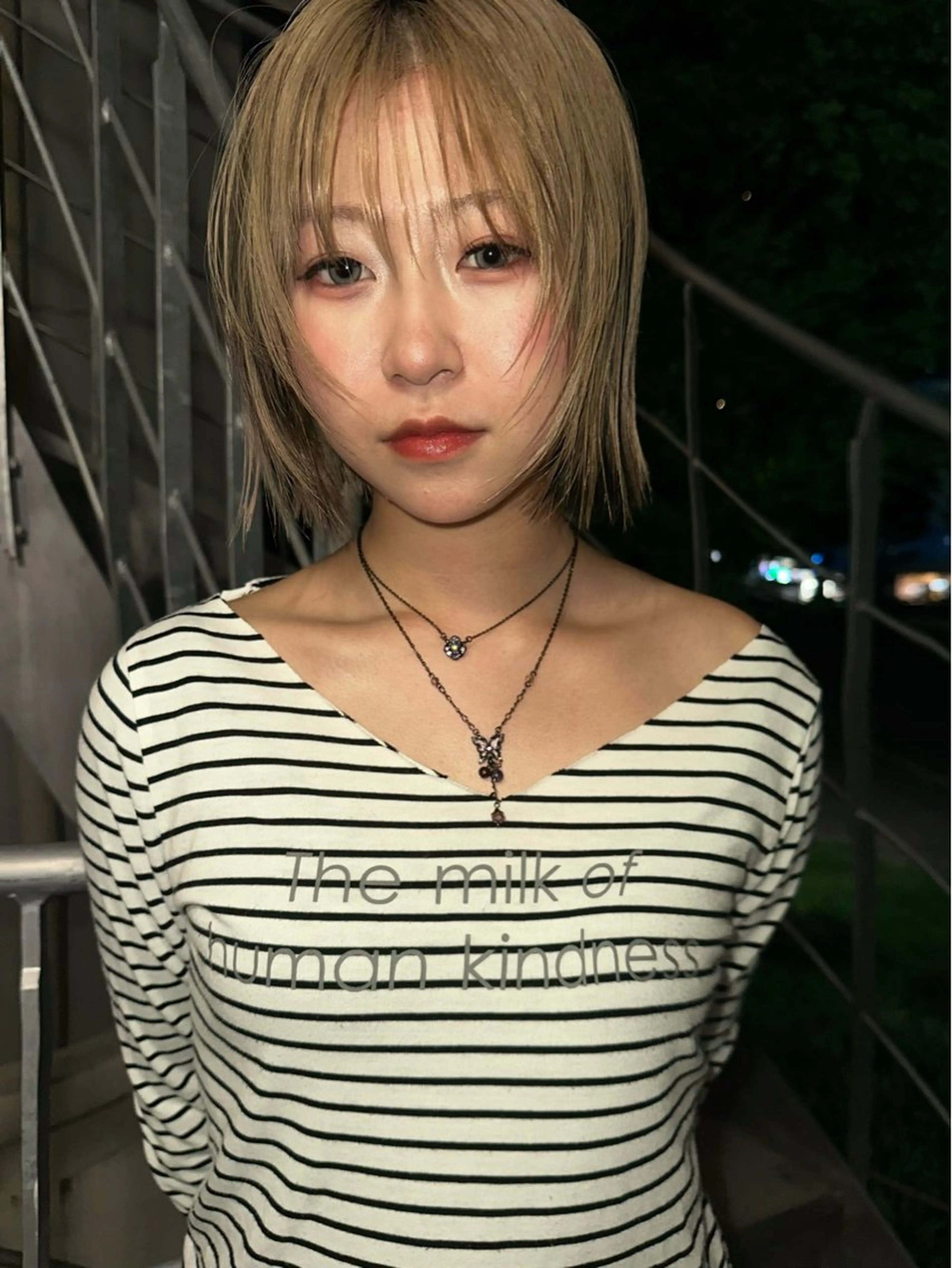 ショート 顔周りカット 中野 莉子のヘアスタイル