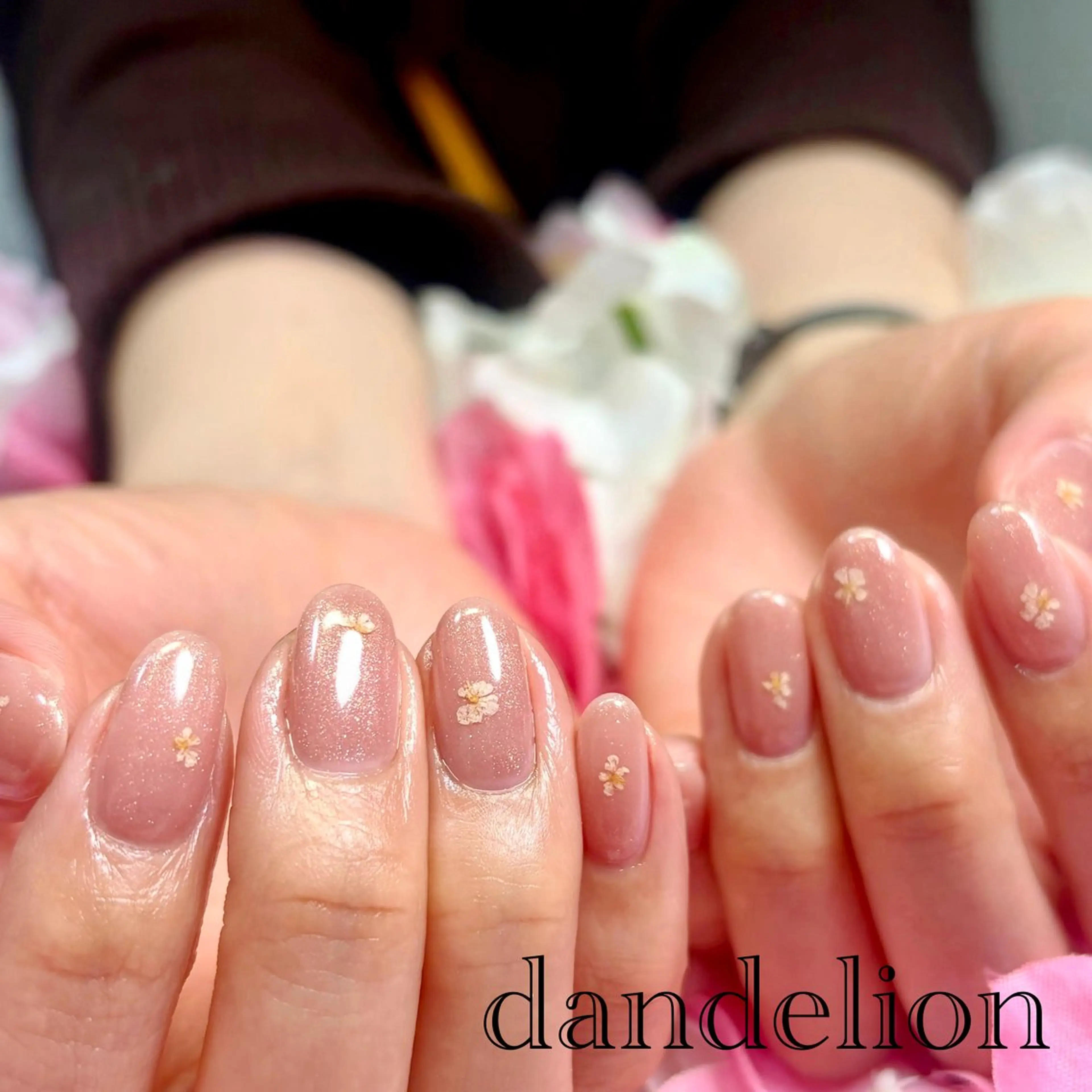 ネイル ハンドネイル ハンドケア dandelion ダンデライオンのネイルデザイン