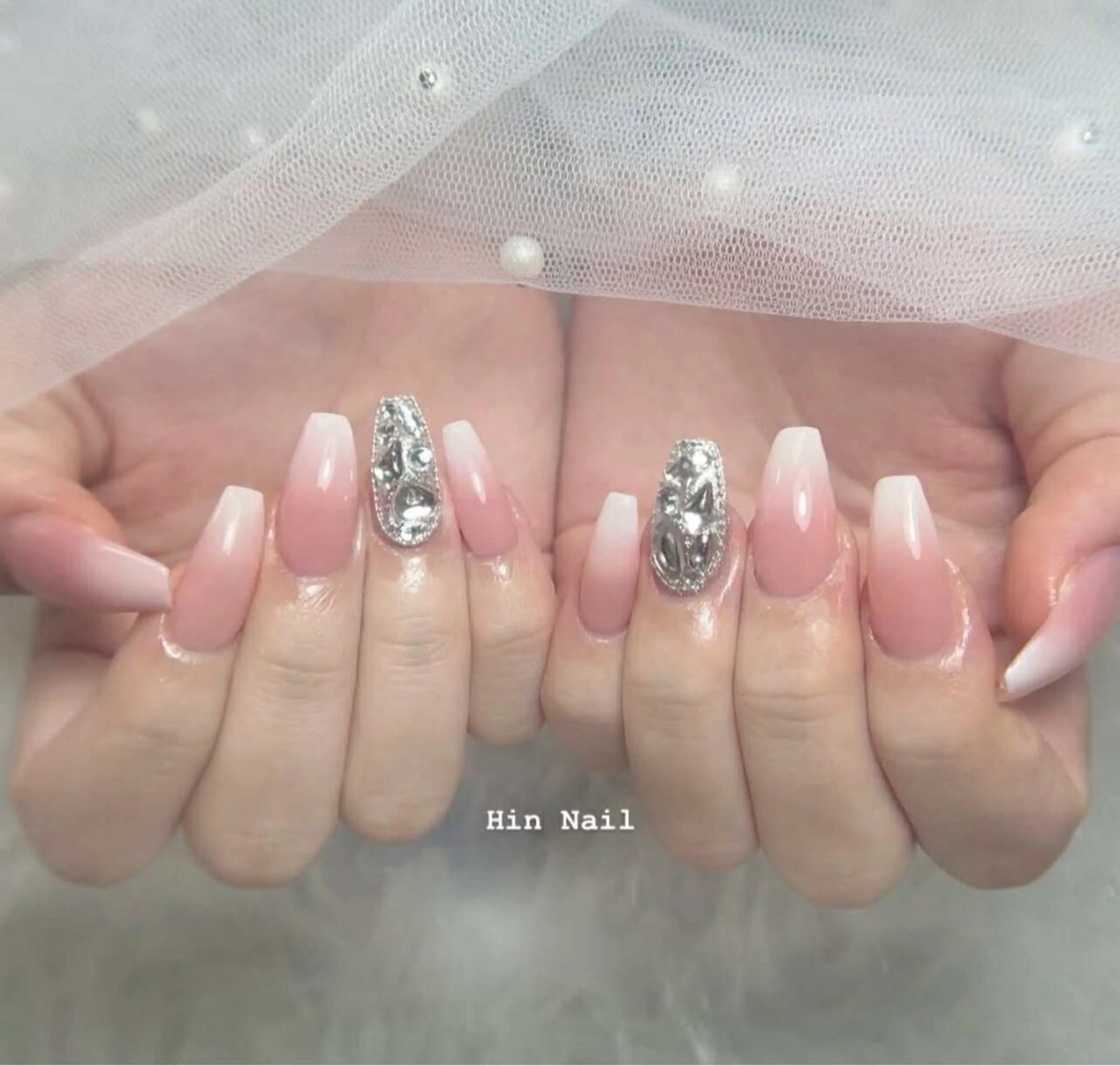 ネイル ハンドネイル Hin  Nail所属・Hin Nail Salonのネイルデザイン