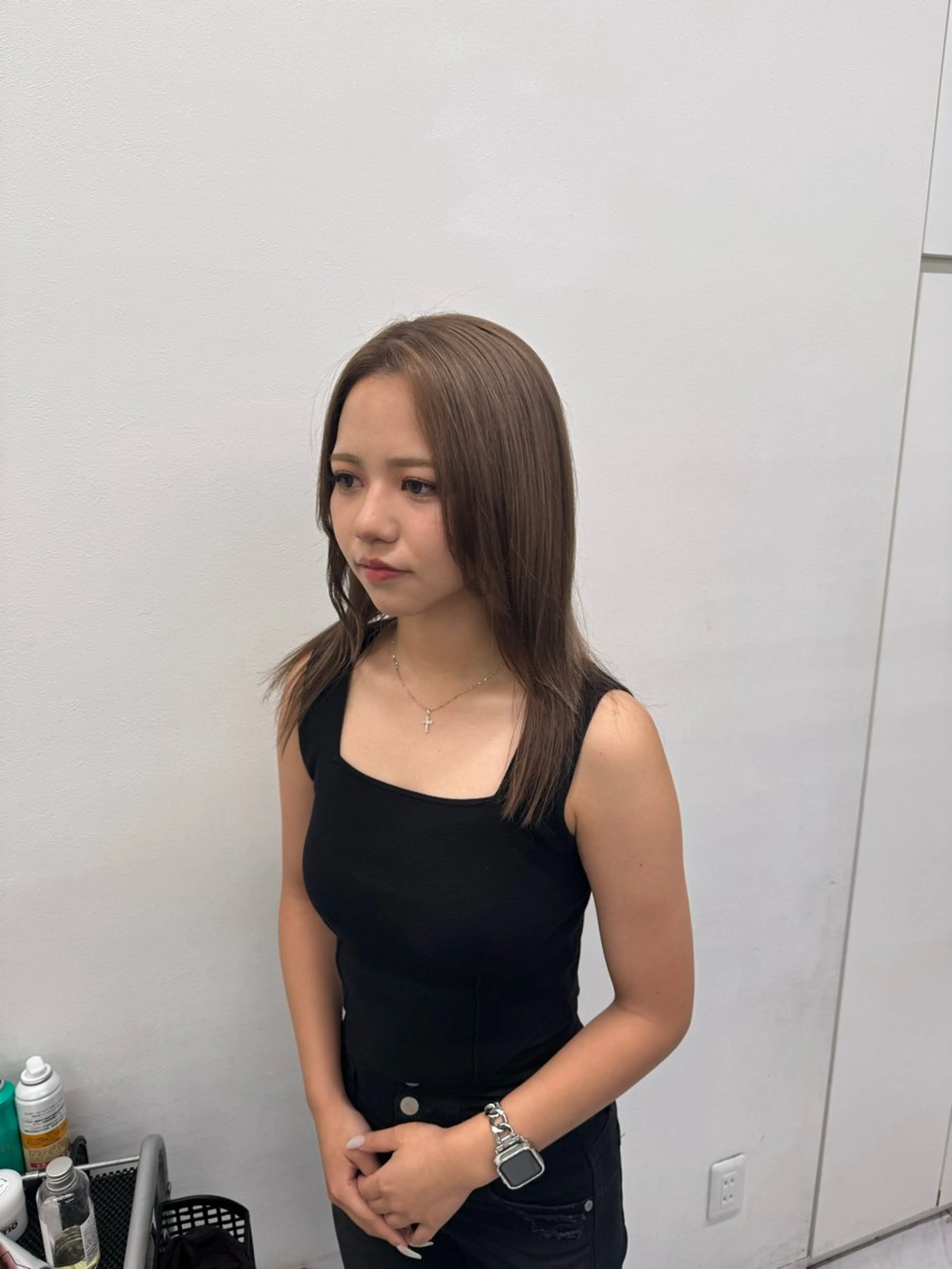 ミディアム カラー ヘアアレンジ ベージュカラー ダブルカラー ミルクティーベージュ カット ヘアカラー トリートメント ヘッドスパ ヘアセット 顔まわりカット の達人のヘアスタイル