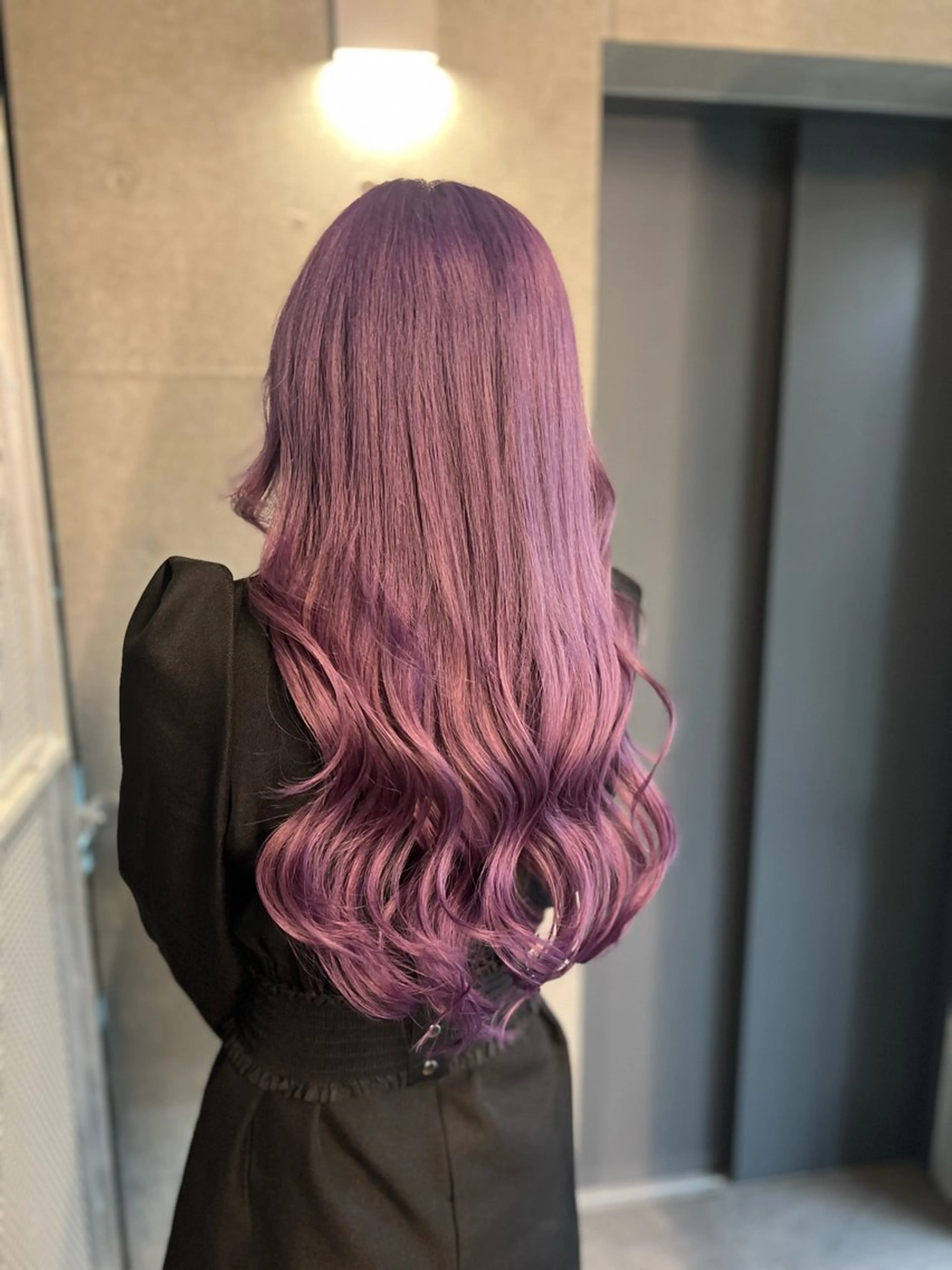 ロング カラー ブリーチ ハイトーンカラー ラベンダーカラー パープルカラー エクステ ヘアカラー エクステ ＤＥＳＴ所属・吉野 瑳桜のヘアスタイル