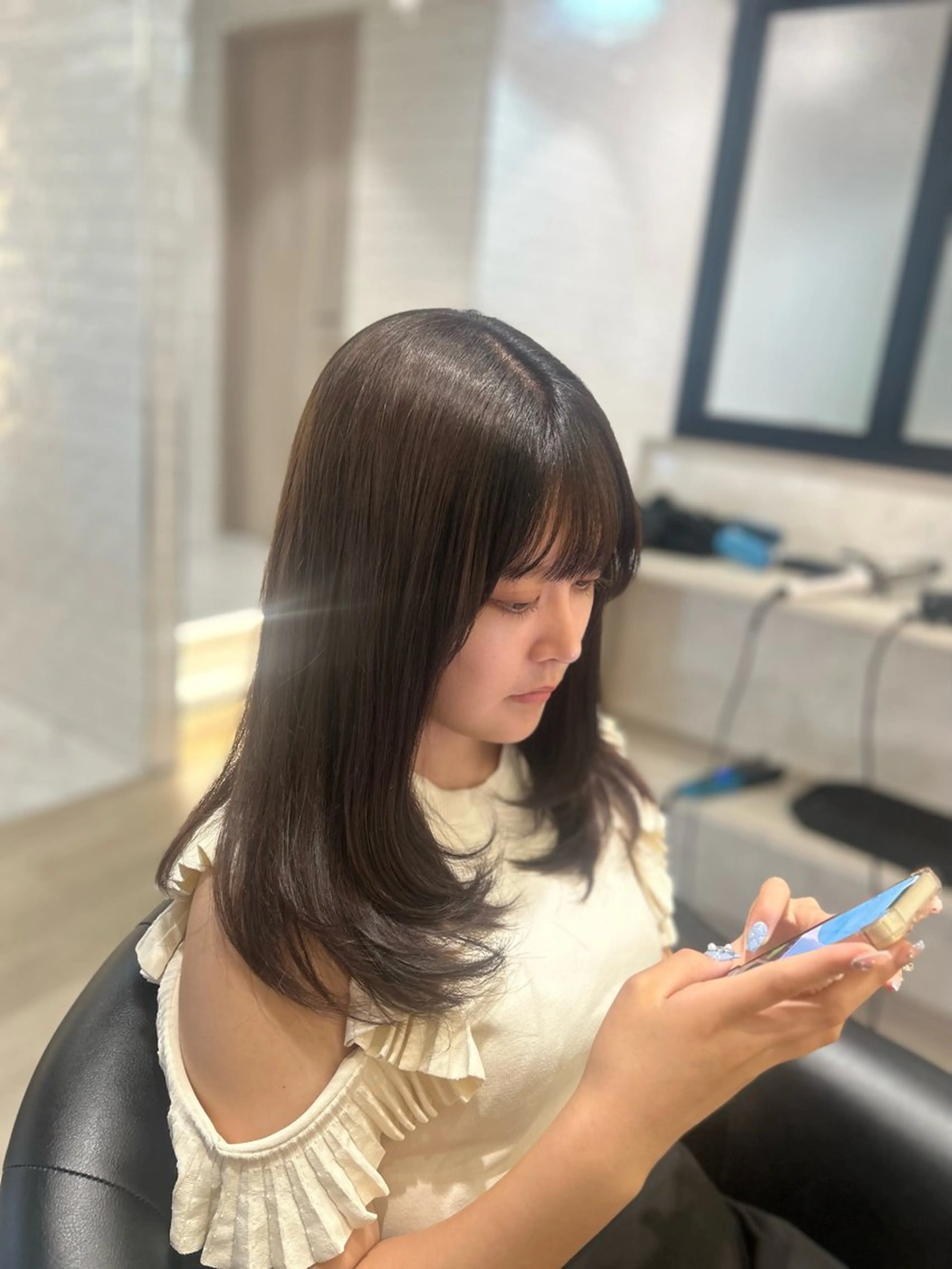 セミロング カラー カット ヘアカラー トリートメント &chaLme   心斎橋所属・emi/髪質改善/ 韓国風/艶カラーのヘアスタイル