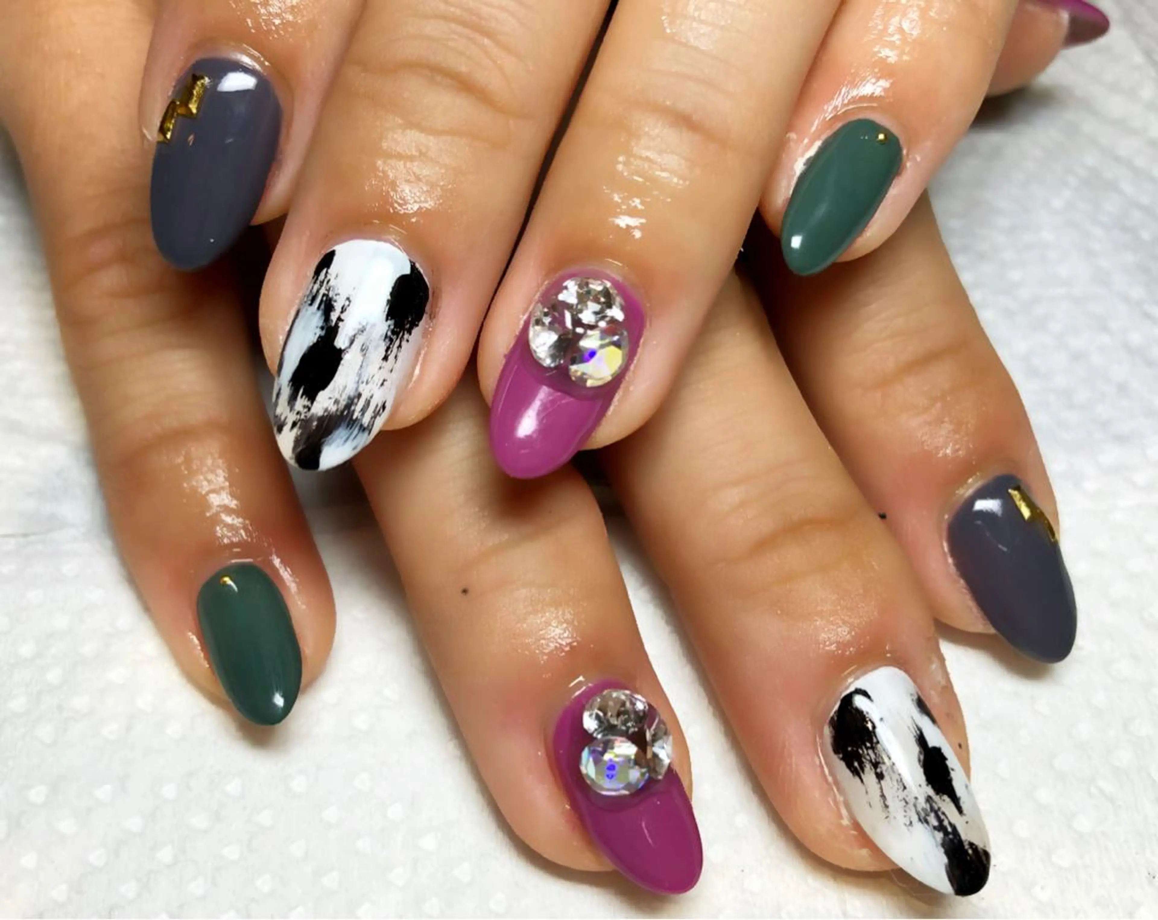 ネイル Li'leaNail AINAのネイルデザイン