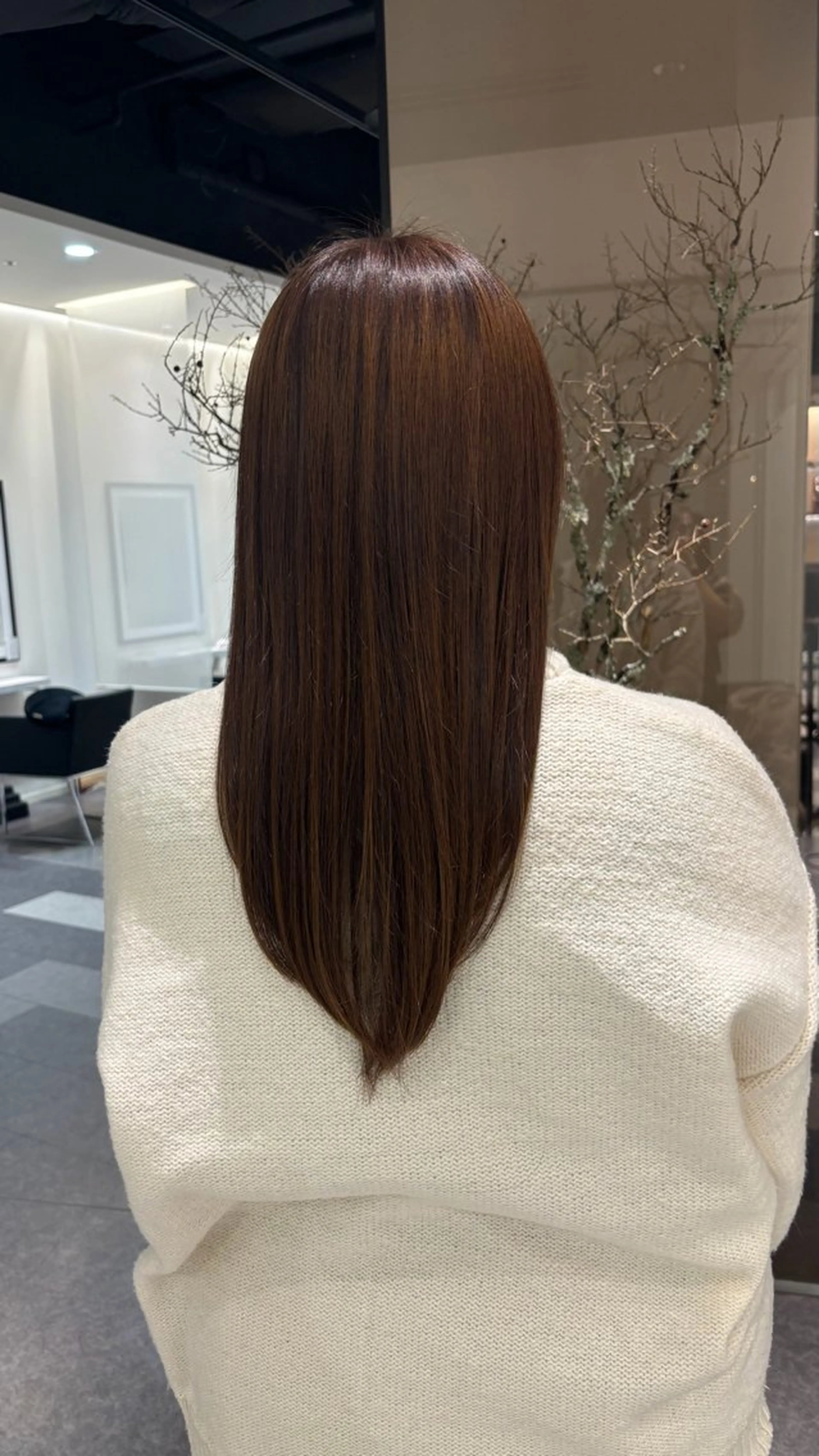 ロング ヘアカラー 透明感カラー🫧×癒 しスパ鈴木思音のヘアスタイル