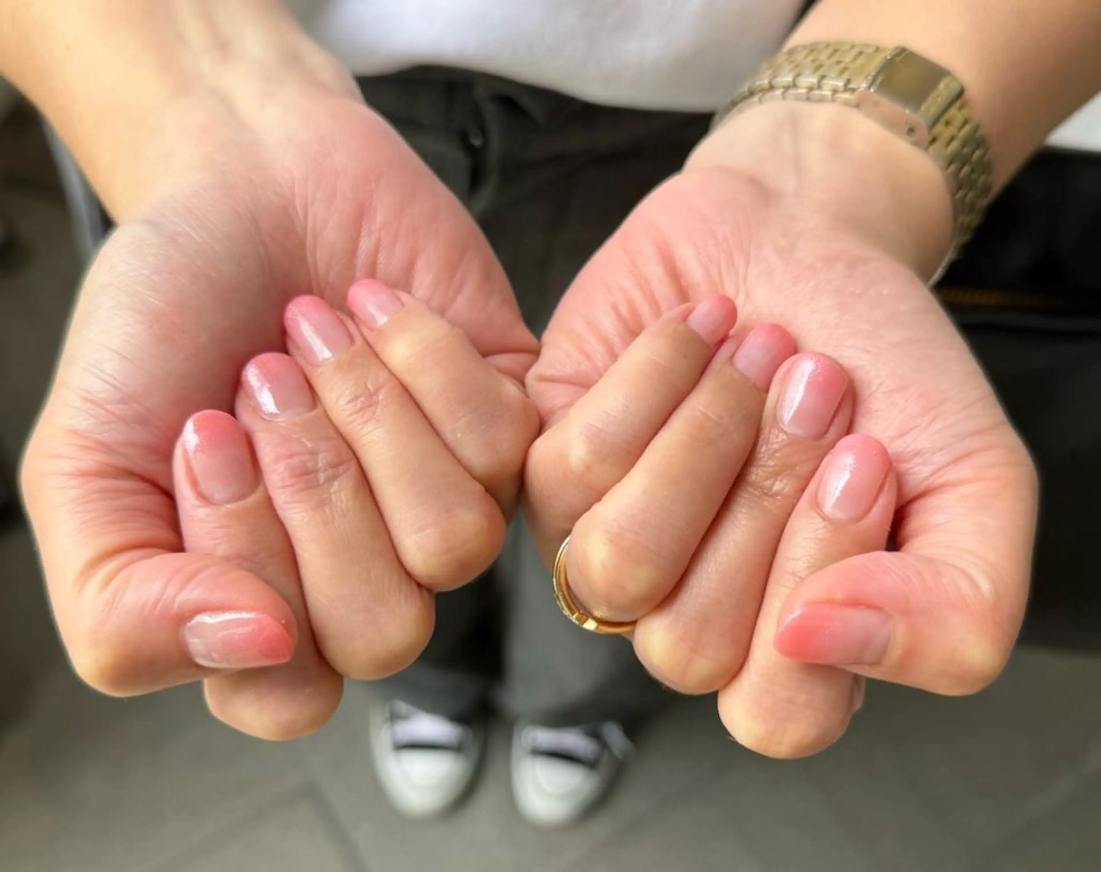 ネイル グラデーション sio.nail eyelash salon高円寺店所属・𝚂𝙴𝙸𝙺𝙰 ୨୧ ‧₊˚のネイルデザイン