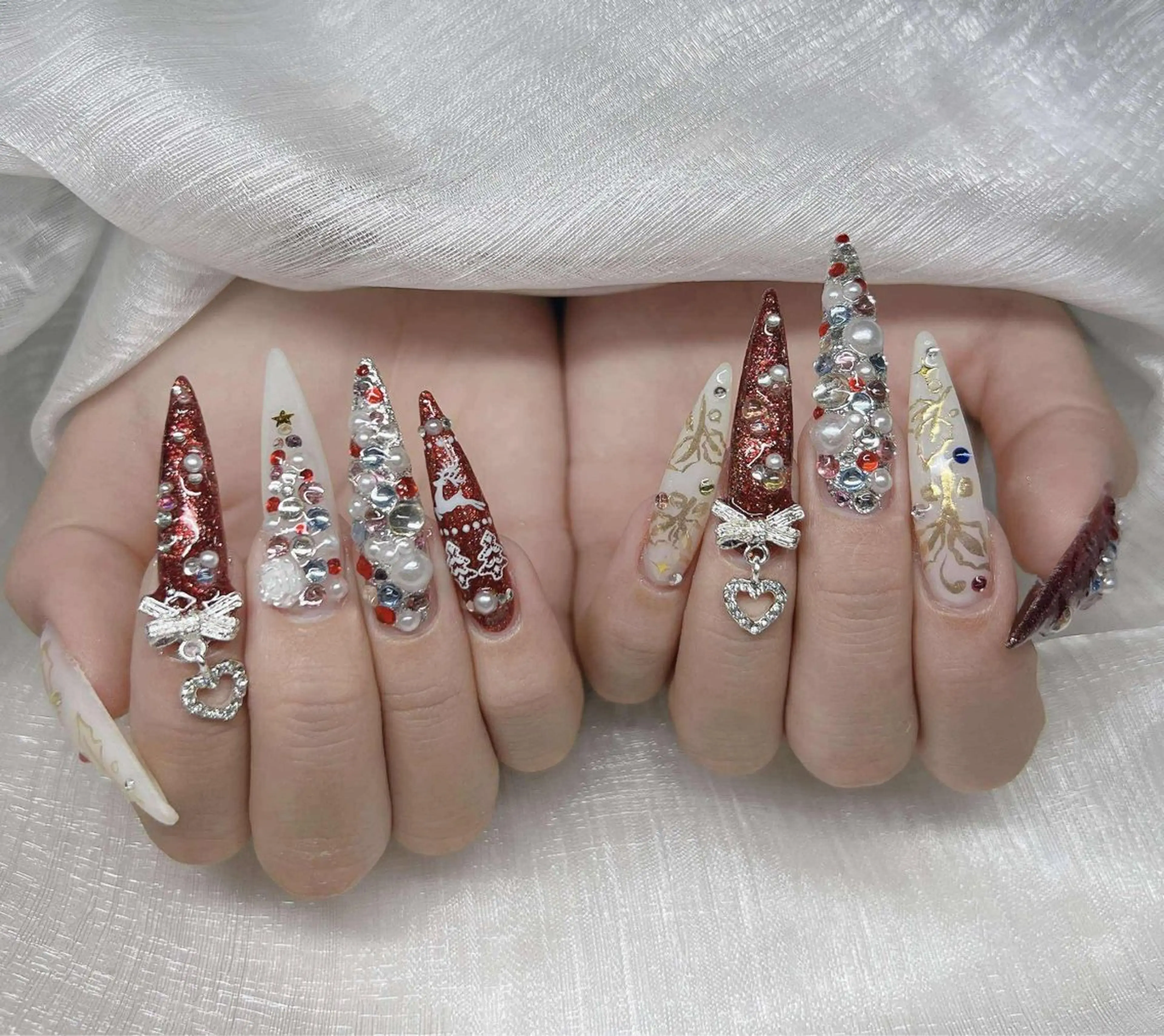 ネイル 長さ出し グラデーション 卒業式 キラキラネイル マグネットネイル ハンドネイル Lee Nailsのネイルデザイン