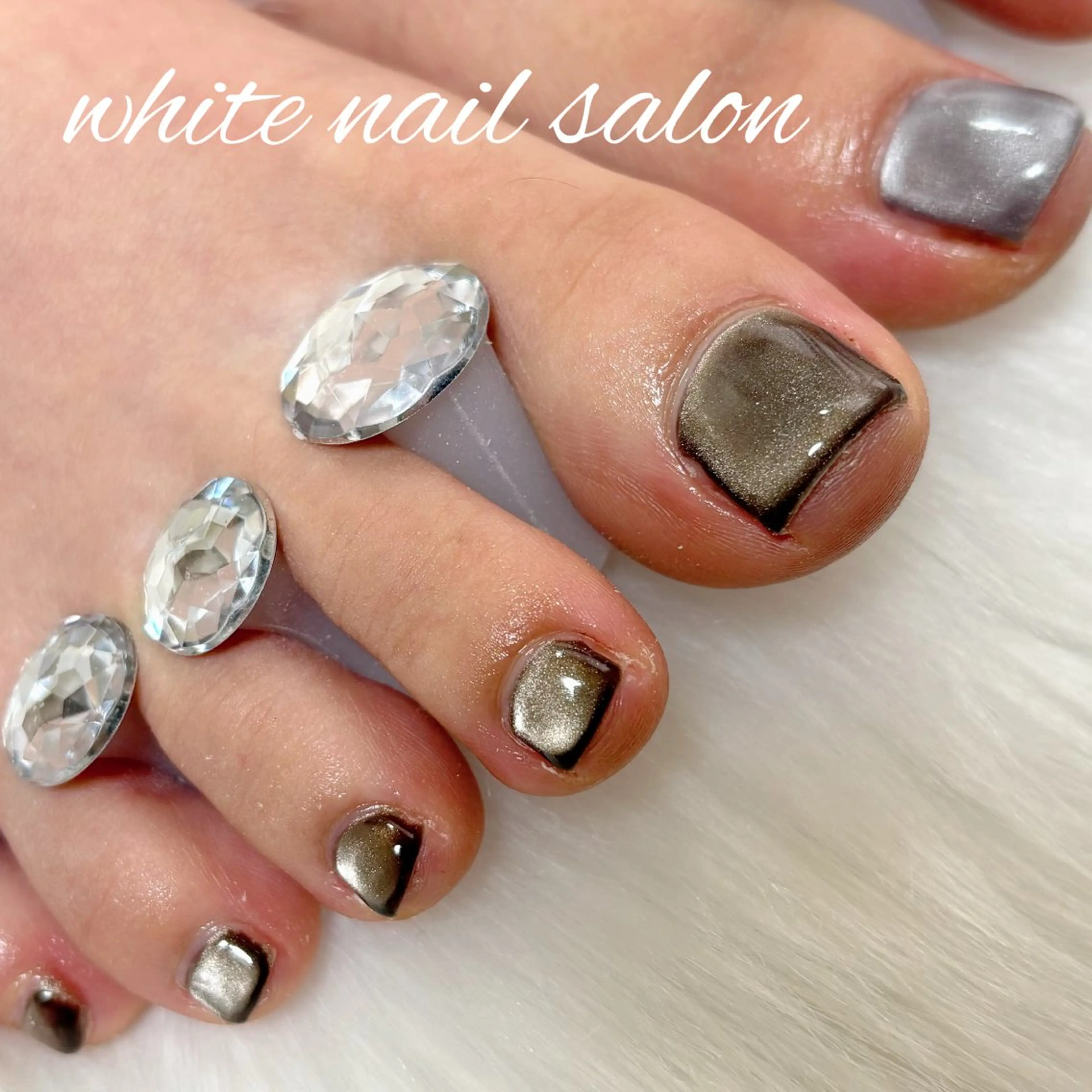 ネイル フットネイル マグネットネイル フットネイル white nail salonのネイルデザイン