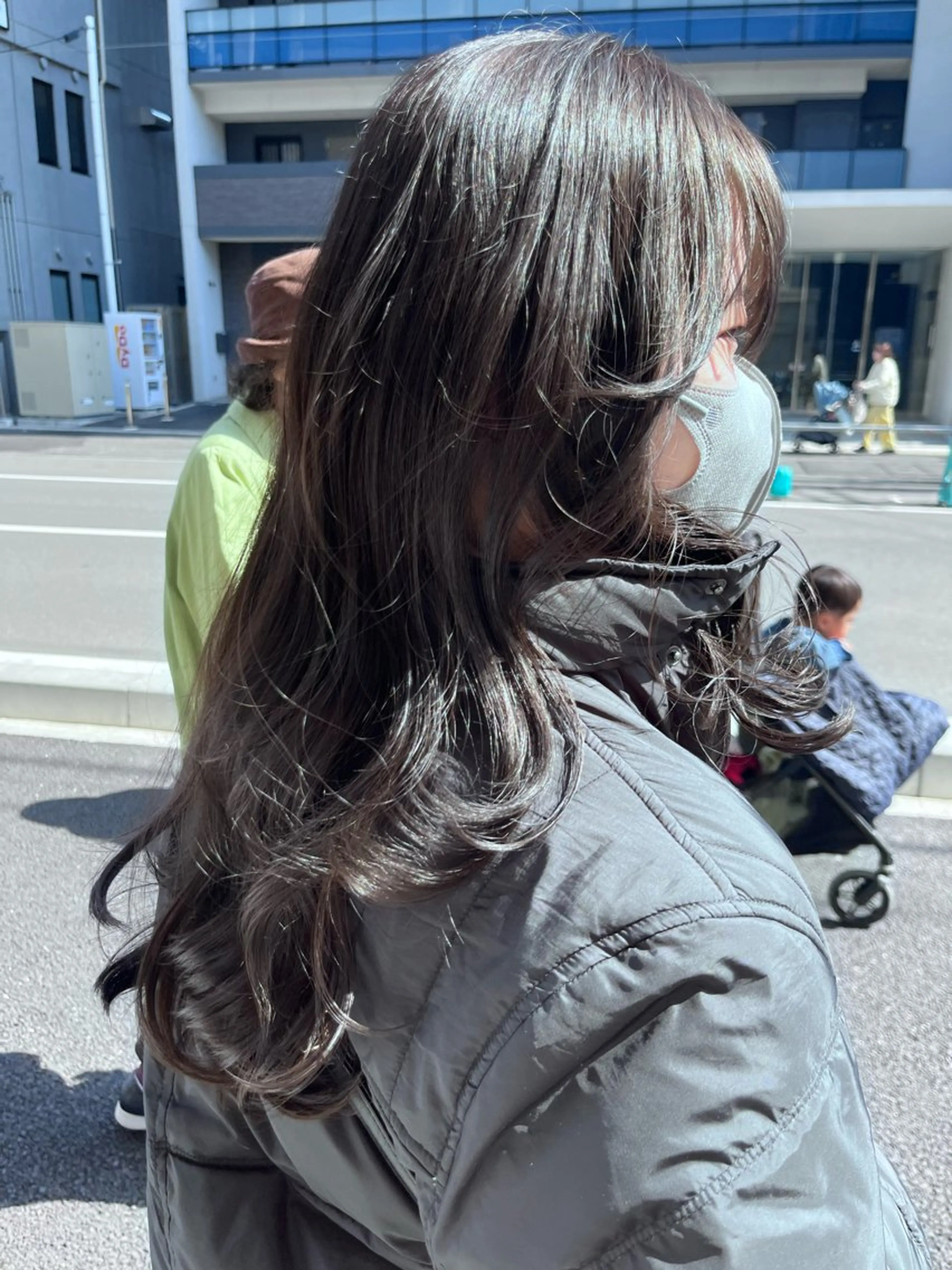 セミロング カラー ブリーチ 透明感カラー グレージュ ブリーチなしカラー ヘアカラー dogstar小林諒 レイヤー/パーマのヘアスタイル