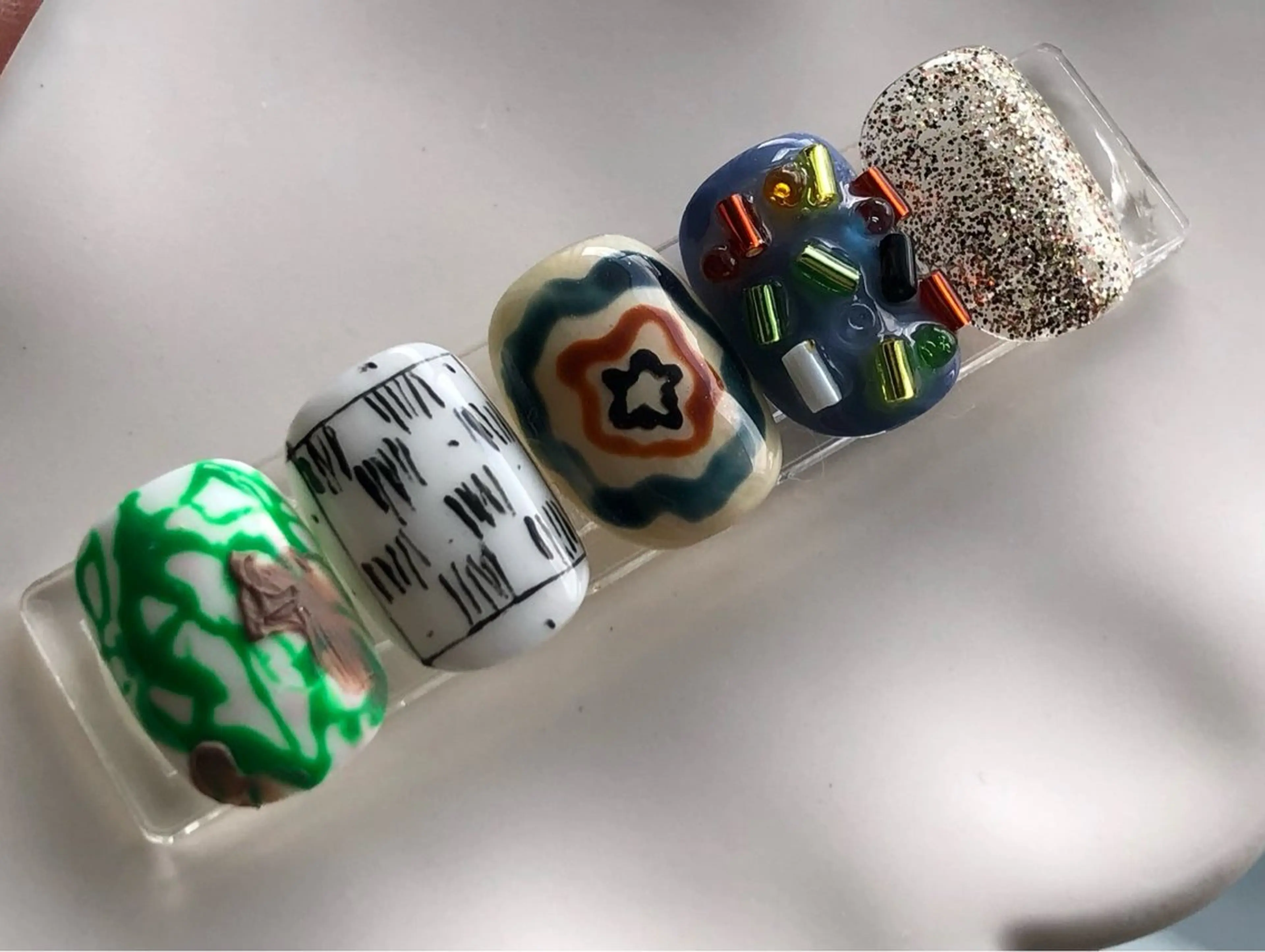 ネイル ニュアンスネイル リザボーテ八王子店所属・yuki ⌇ リザボーテ八王子店のネイルデザイン