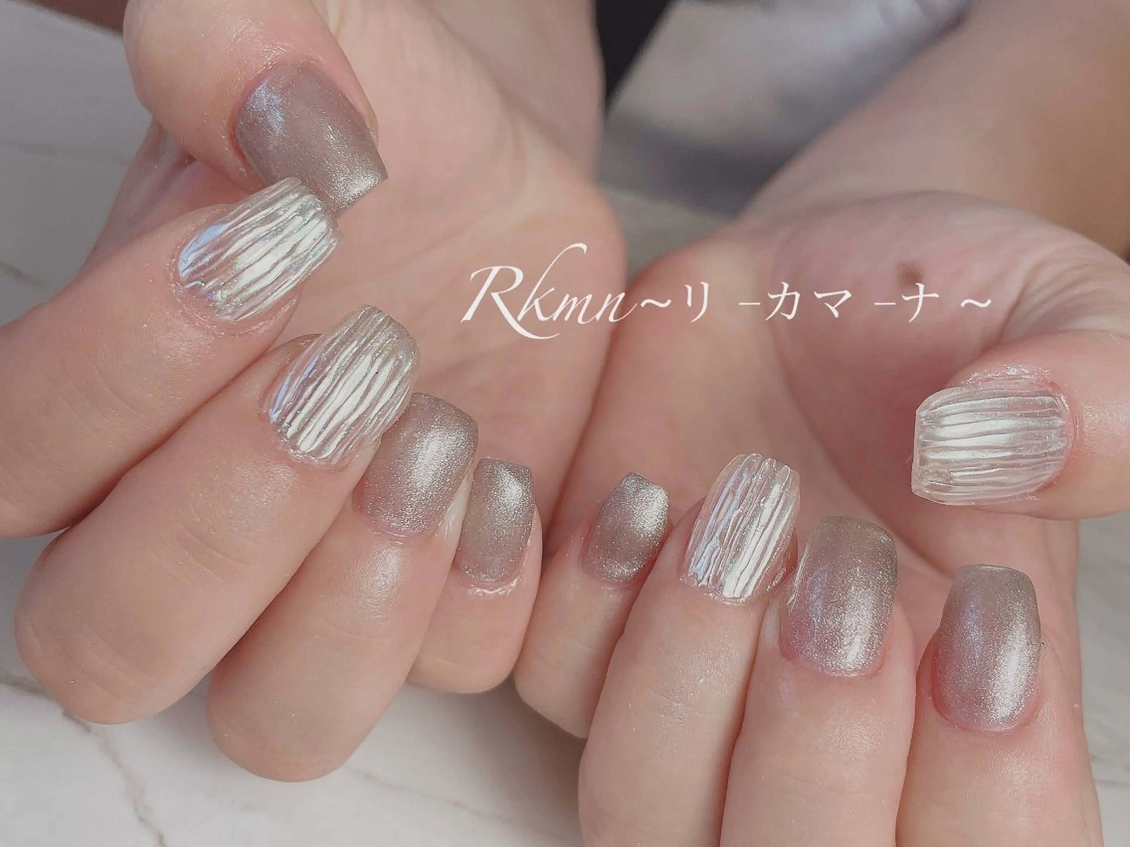 ネイル アートネイル シルバー 春ネイル ハンドネイル フットネイル ハンドケア Rkmn ~リ-カマ-ナ~のネイルデザイン